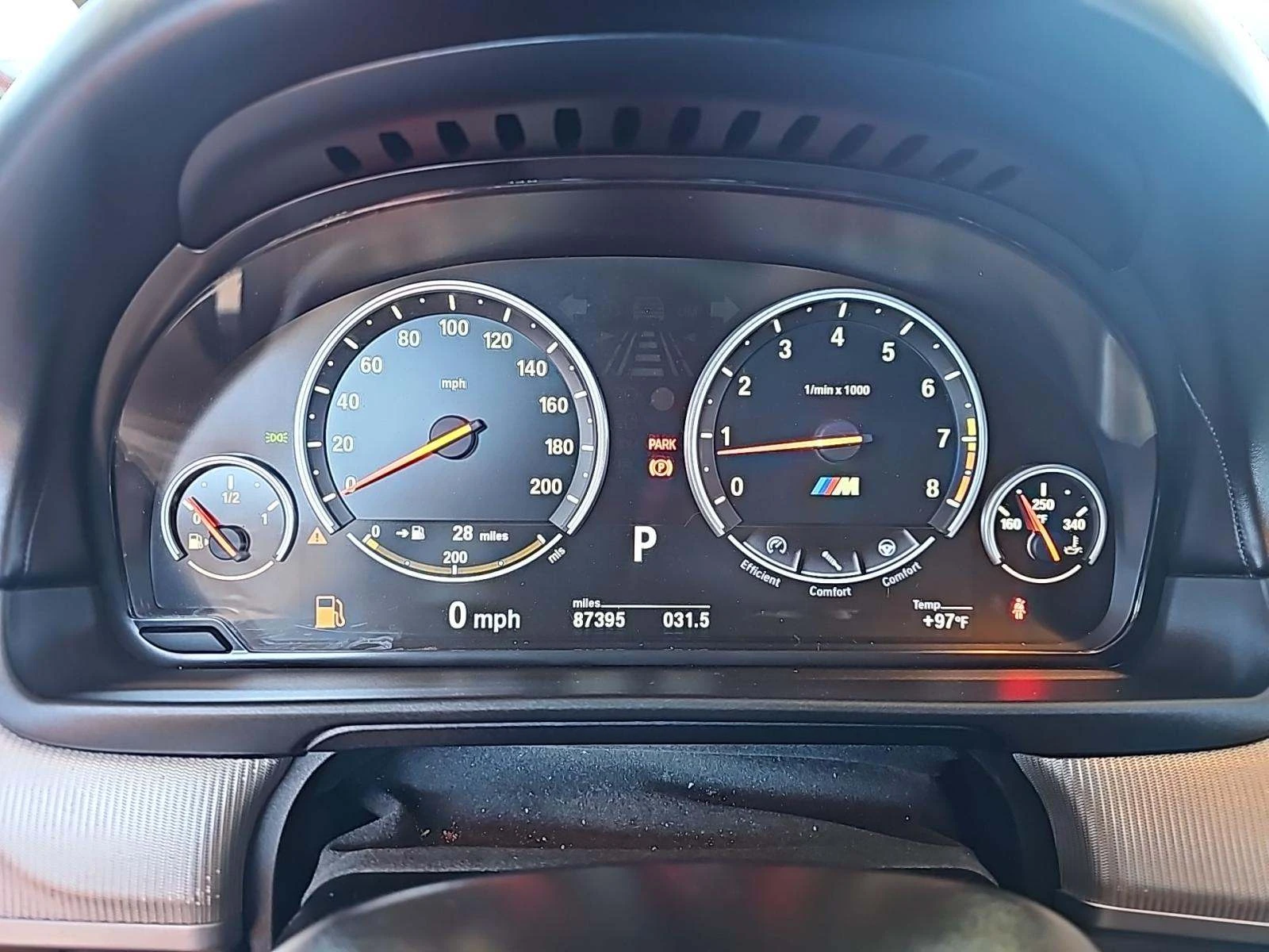 BMW M5 4.4L 8 Cyl Turbo - изображение 10