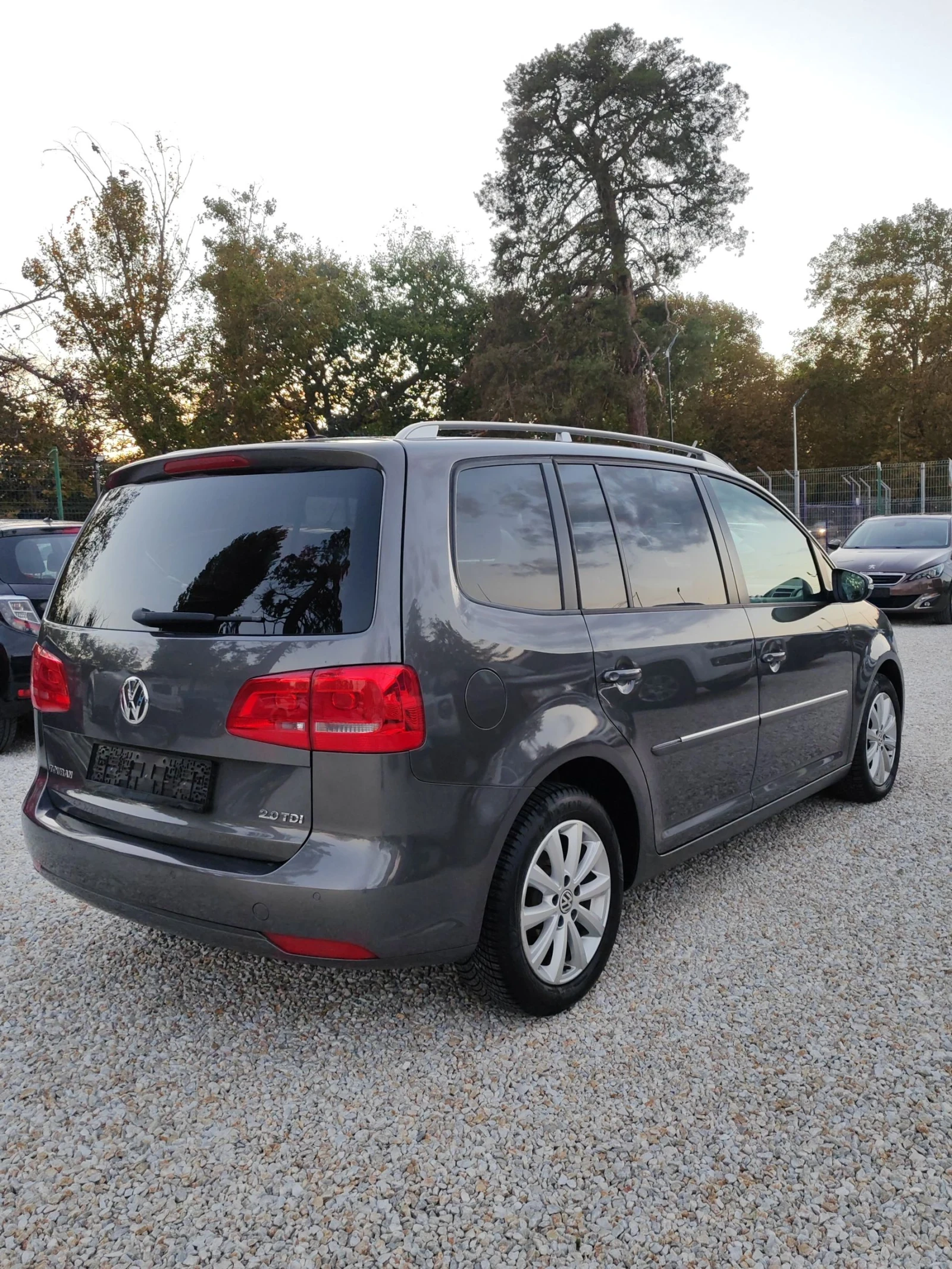 VW Touran 2.0, 140к.с. Highline, ТОП  - изображение 4