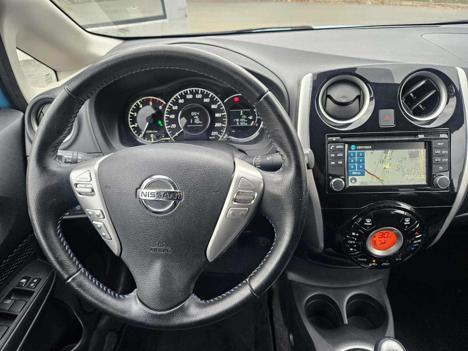 Nissan Note 1.5TDCI Tekna - изображение 10
