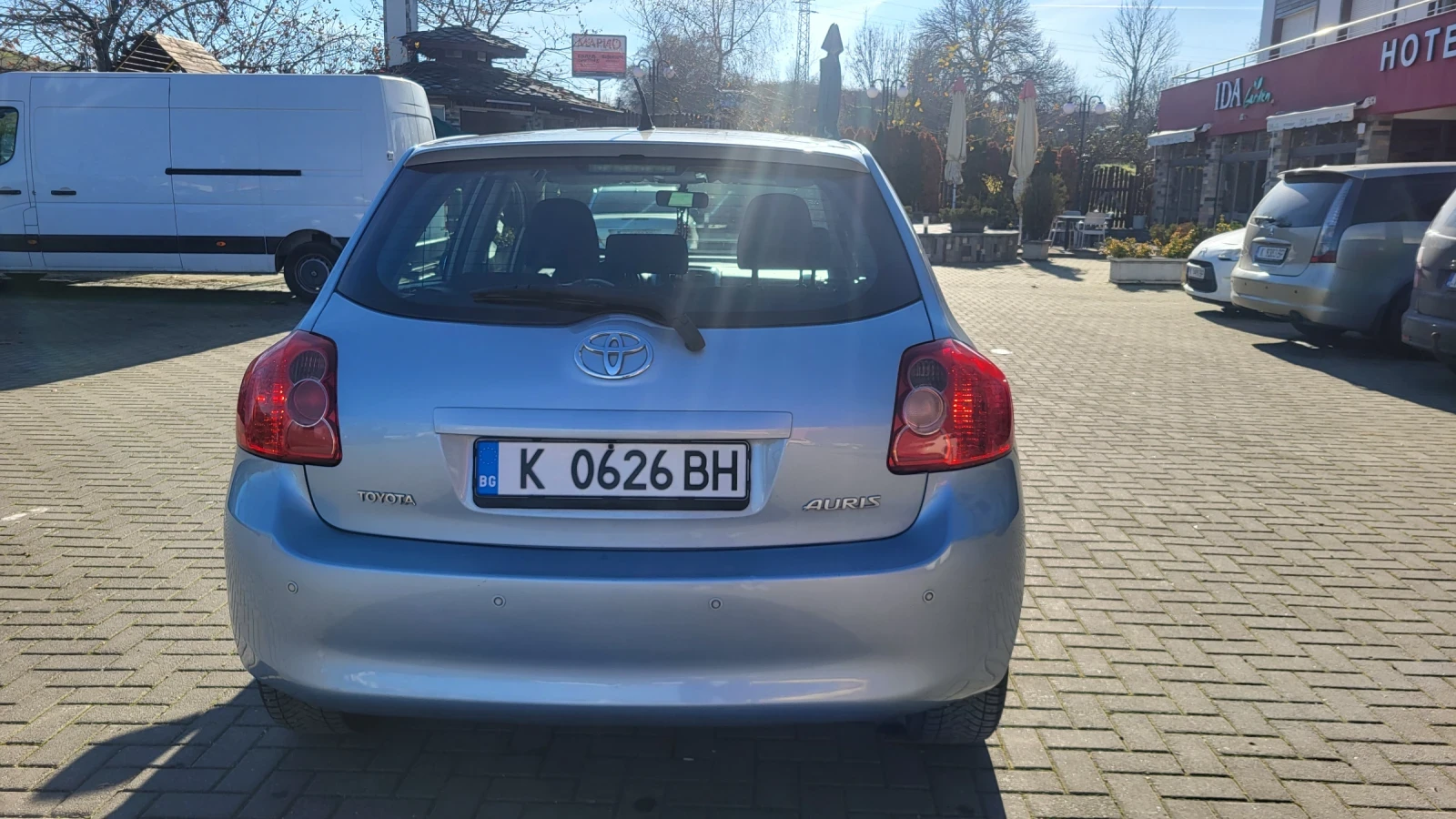 Toyota Auris  - изображение 4