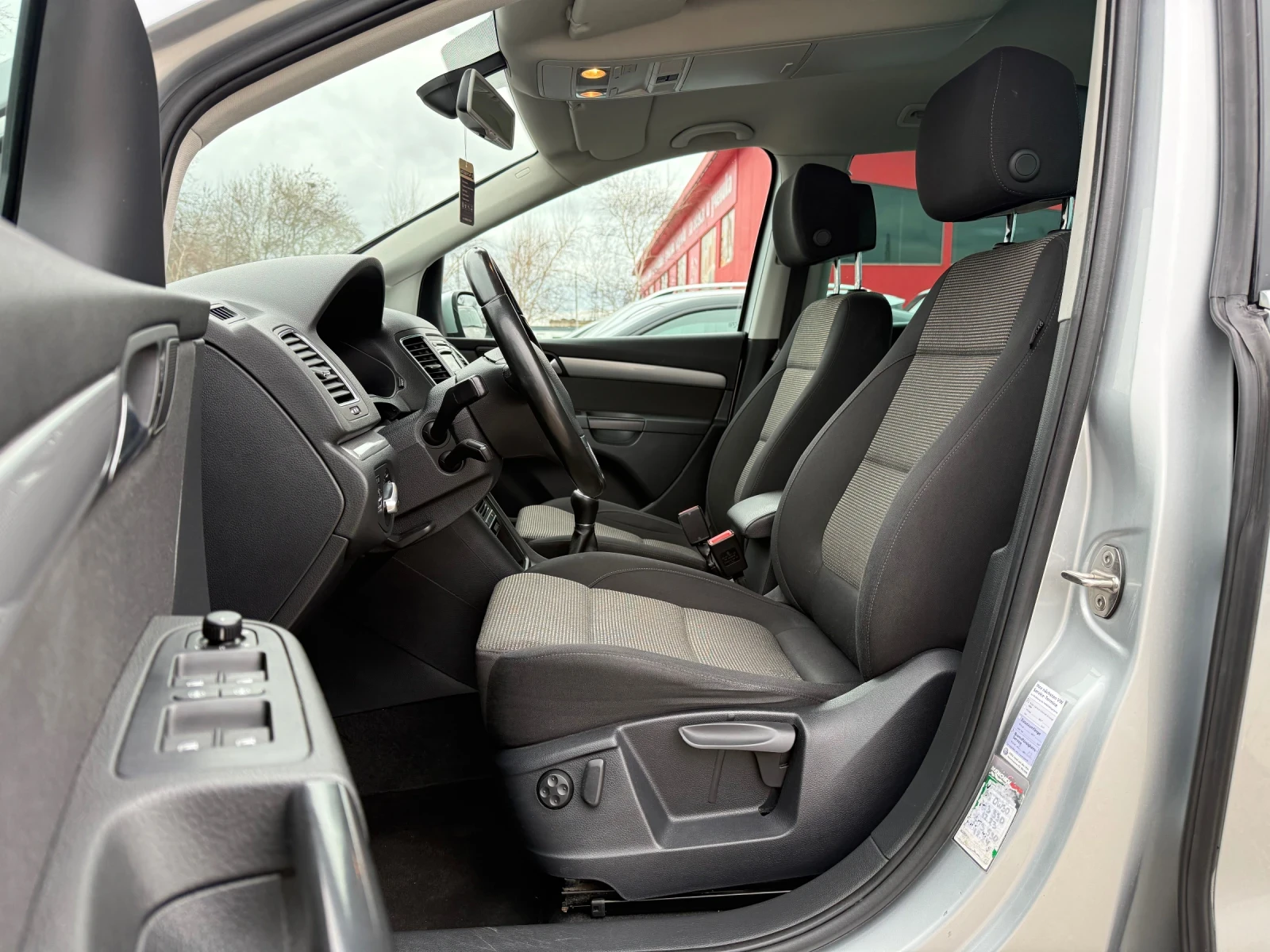 VW Sharan  - изображение 7