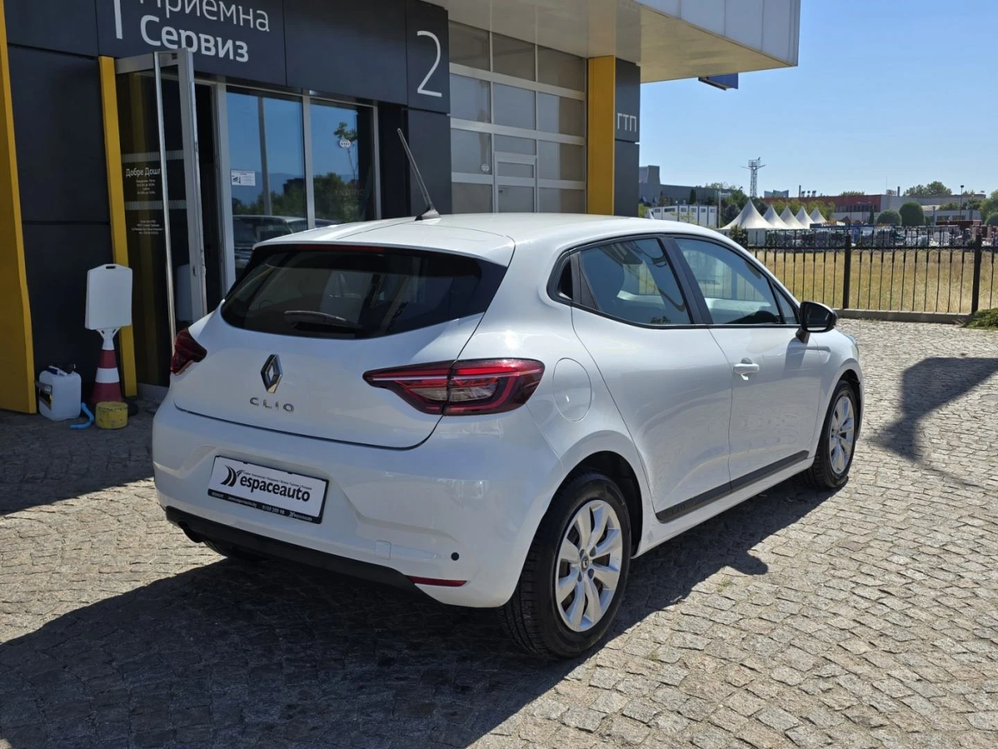 Renault Clio Tce 100 BVM5 S&S - изображение 4