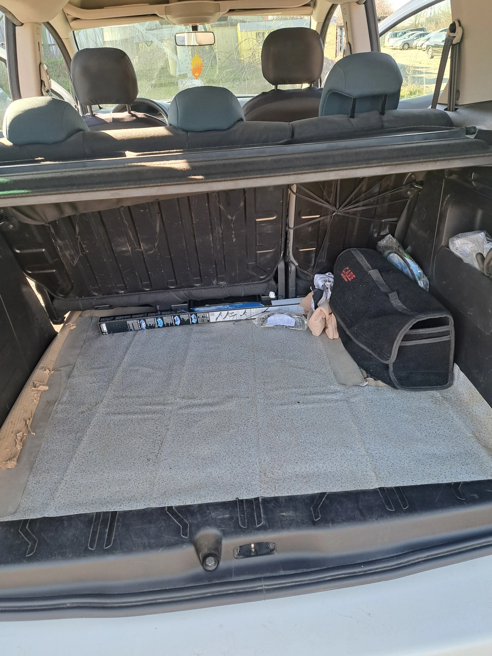 Citroen Berlingo 1.6 HDI 2018 Евро 6, снимка 13 - Автомобили и джипове - 53816760