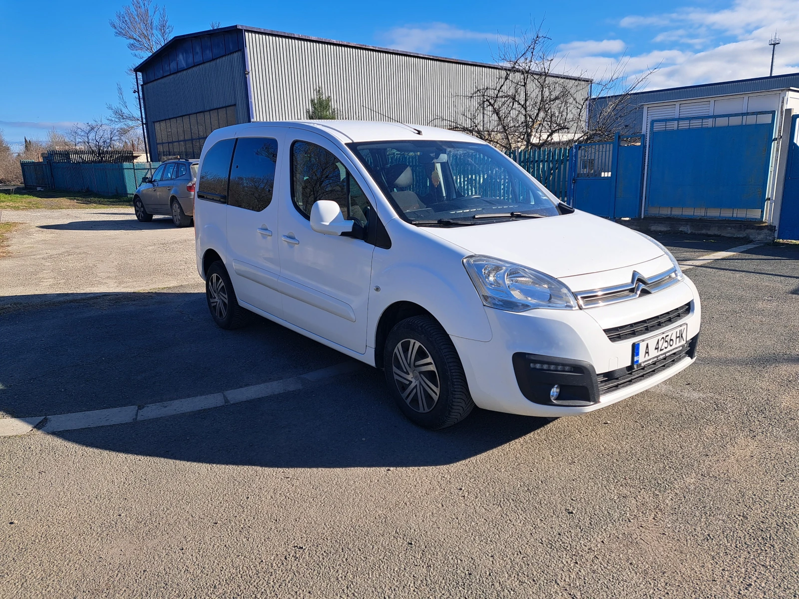 Citroen Berlingo 1.6 HDI 2018 Евро 6, снимка 5 - Автомобили и джипове - 53816760