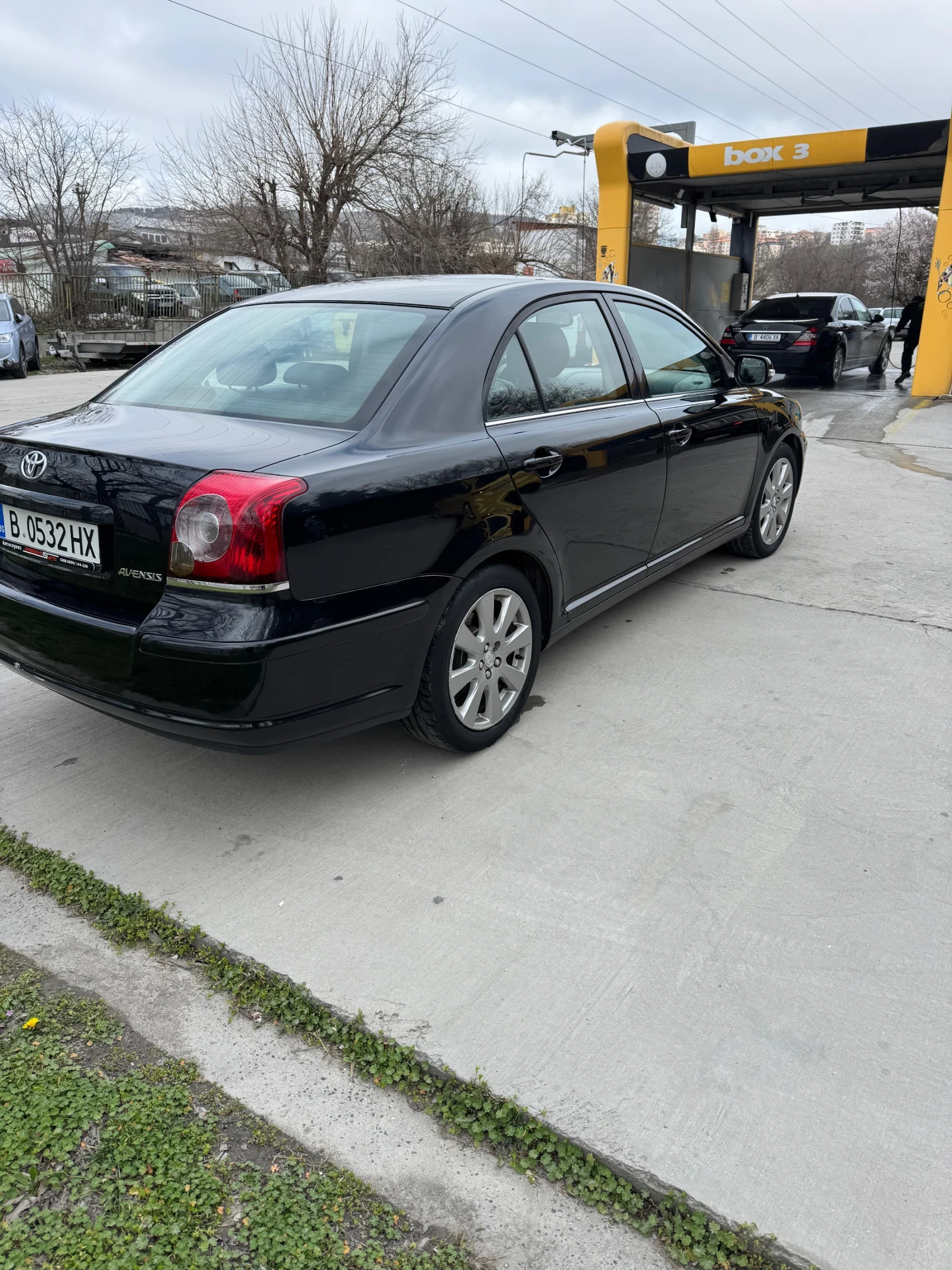 Toyota Avensis, снимка 4 - Автомобили и джипове - 54035457