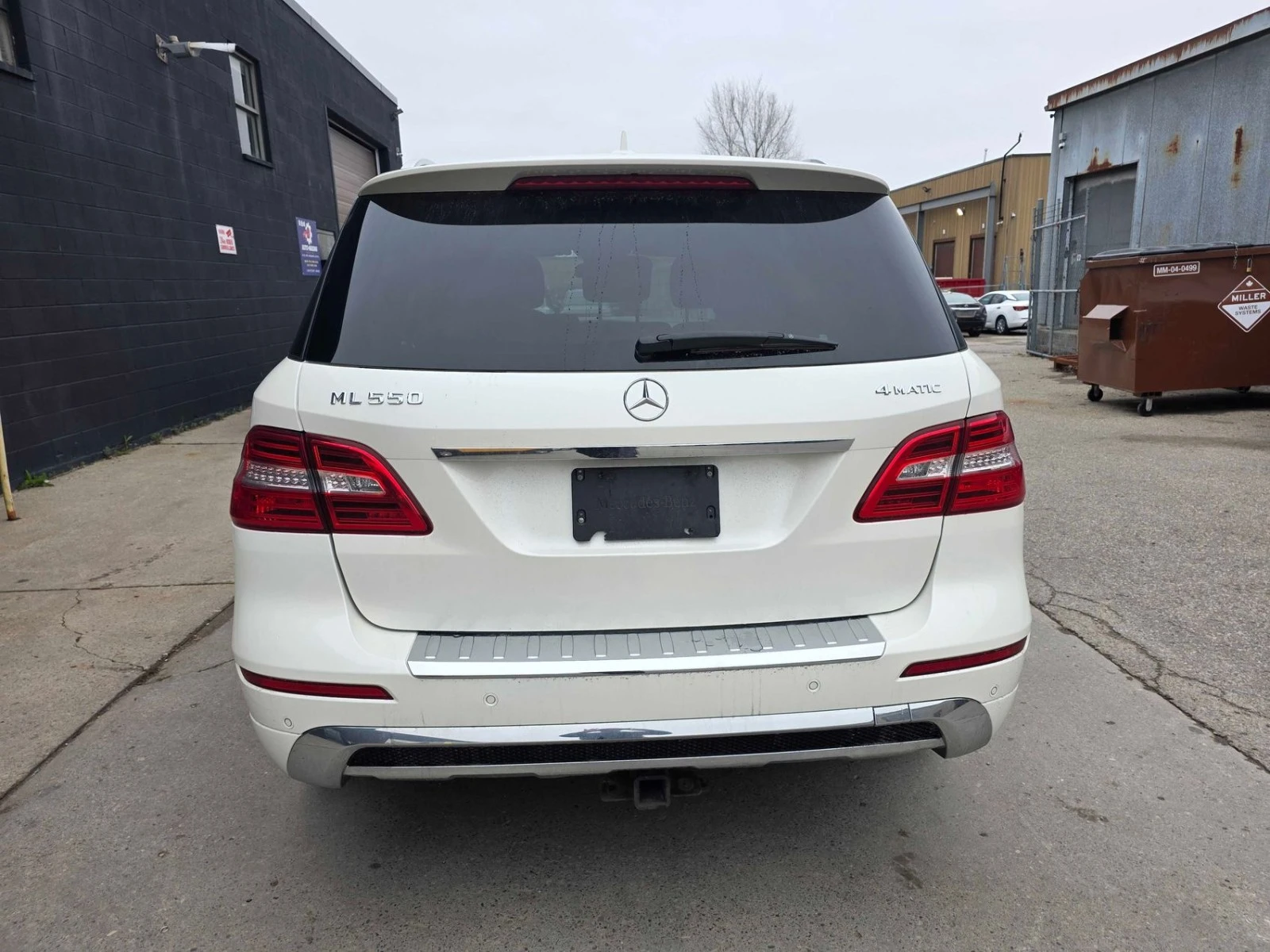 Mercedes-Benz ML 550 4MATIC/KEYLESS/KAMEPA/ПОДГРЕВ, снимка 5 - Автомобили и джипове - 54394099