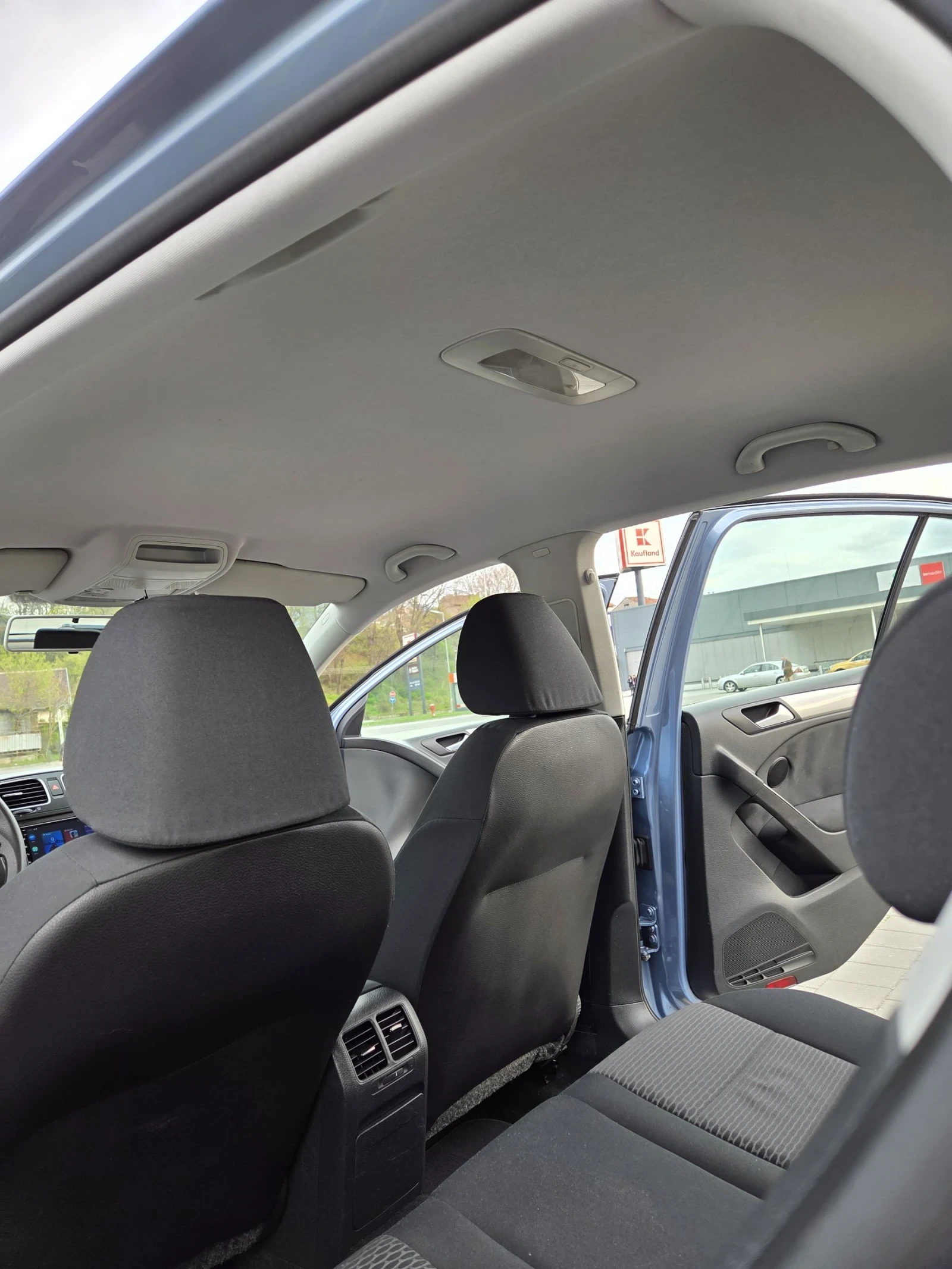VW Golf 1.6 102 к.с Газ/Бензин, снимка 15 - Автомобили и джипове - 54495689