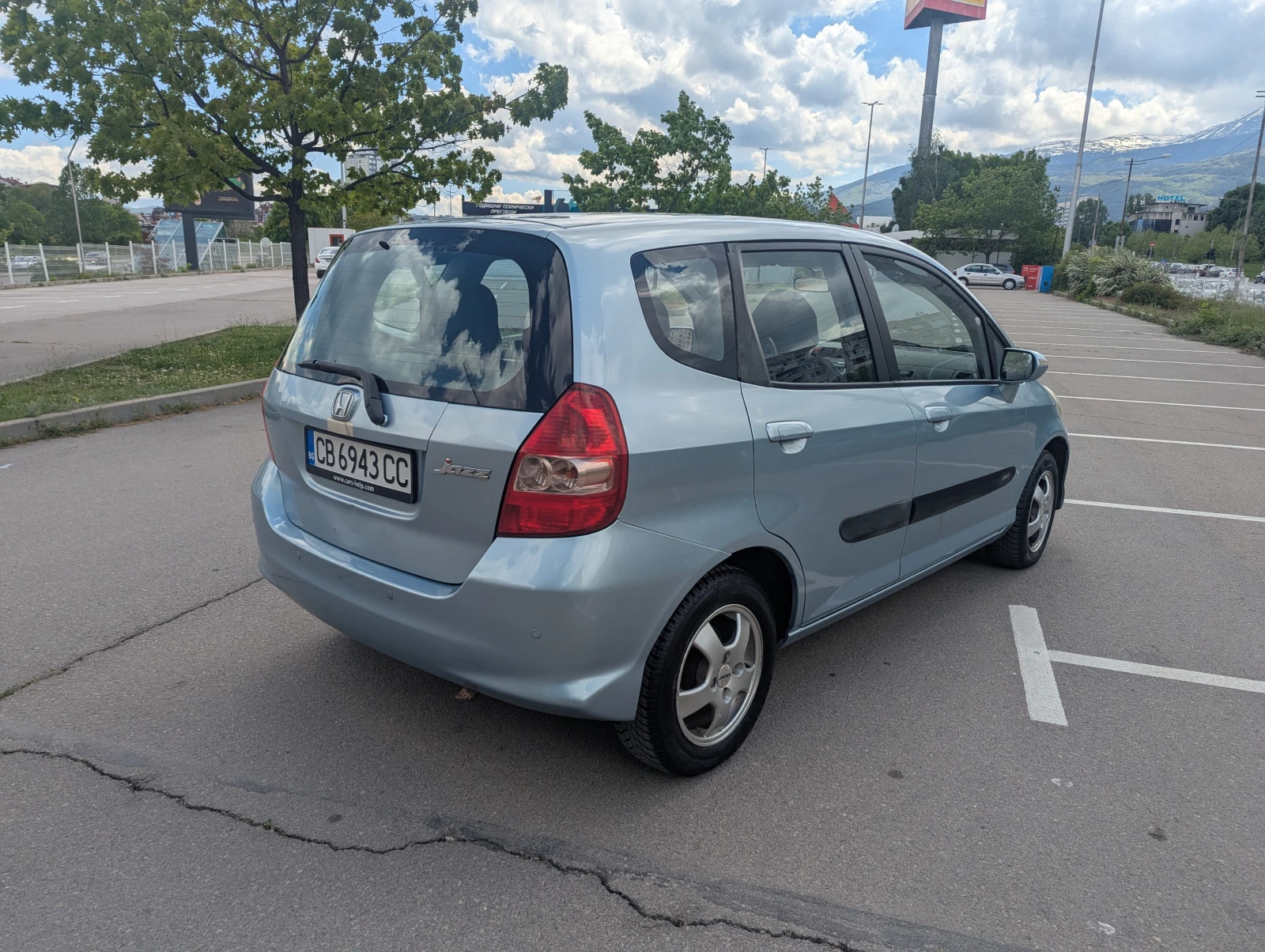 Honda Jazz 1.4 LS, снимка 4 - Автомобили и джипове - 54569140