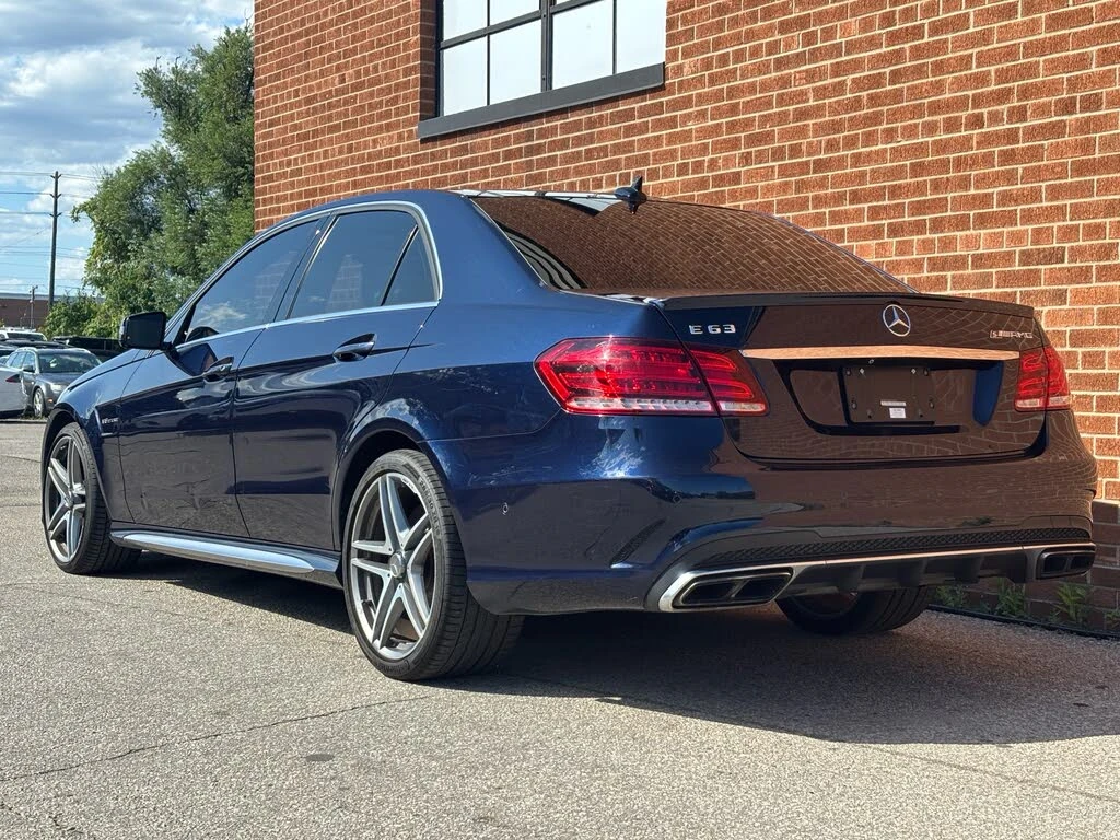 Mercedes-Benz E 63 AMG S Sedan 4MATIC, снимка 5 - Автомобили и джипове - 54577885