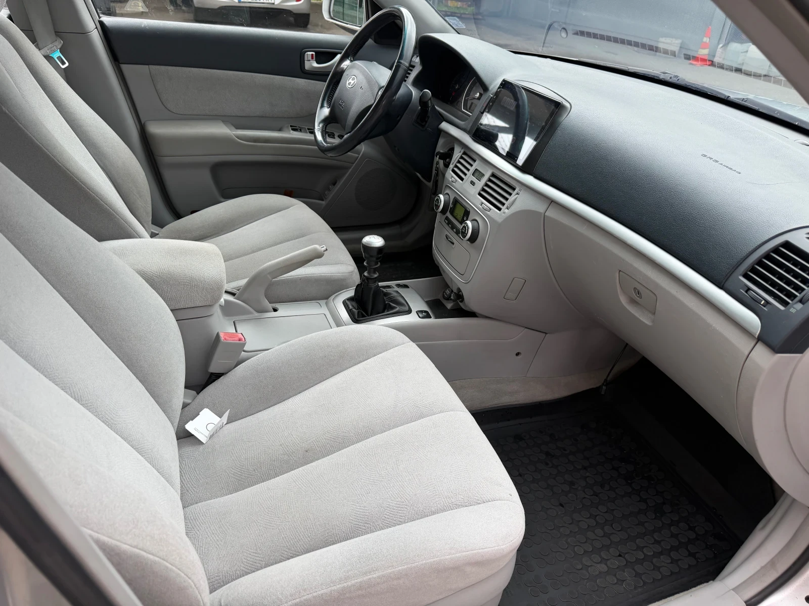 Hyundai Sonata 2.4 ГАЗ/БЕНЗИН, снимка 8 - Автомобили и джипове - 54654928