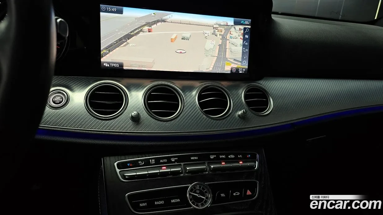 Mercedes-Benz E 250 2.0 Avantgarde, Подгрев, Navi, Задна камера, снимка 12 - Автомобили и джипове - 54932624