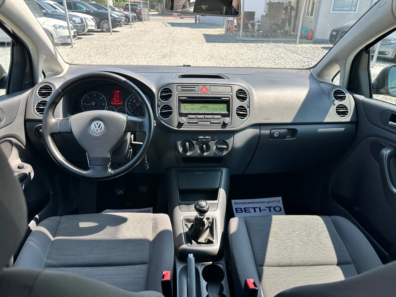 VW Golf Plus 1.9 TDI, снимка 15 - Автомобили и джипове - 55384636