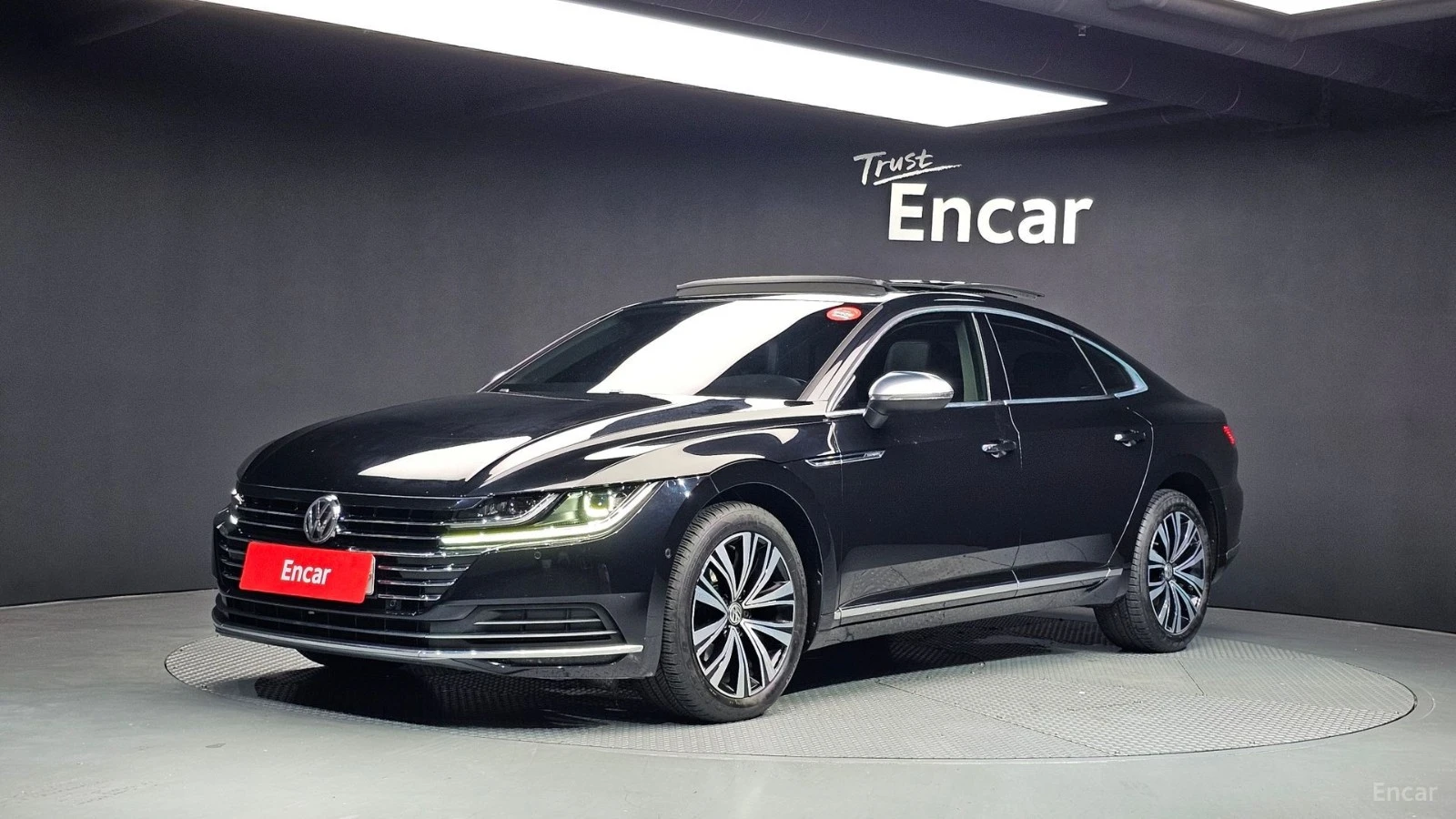 VW Arteon 2.0TDI* PREMIUM* ПОДГРЕВ* ОБДУХВАНЕ* ПАНО* КАМЕРА*