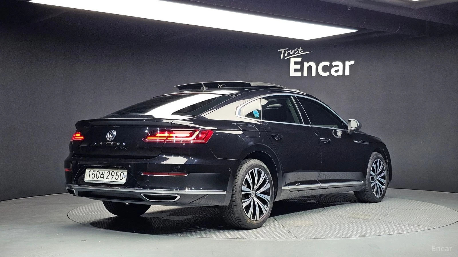 VW Arteon 2.0TDI* PREMIUM* ПОДГРЕВ* ОБДУХВАНЕ* ПАНО* КАМЕРА*, снимка 2 - Автомобили и джипове - 55586112