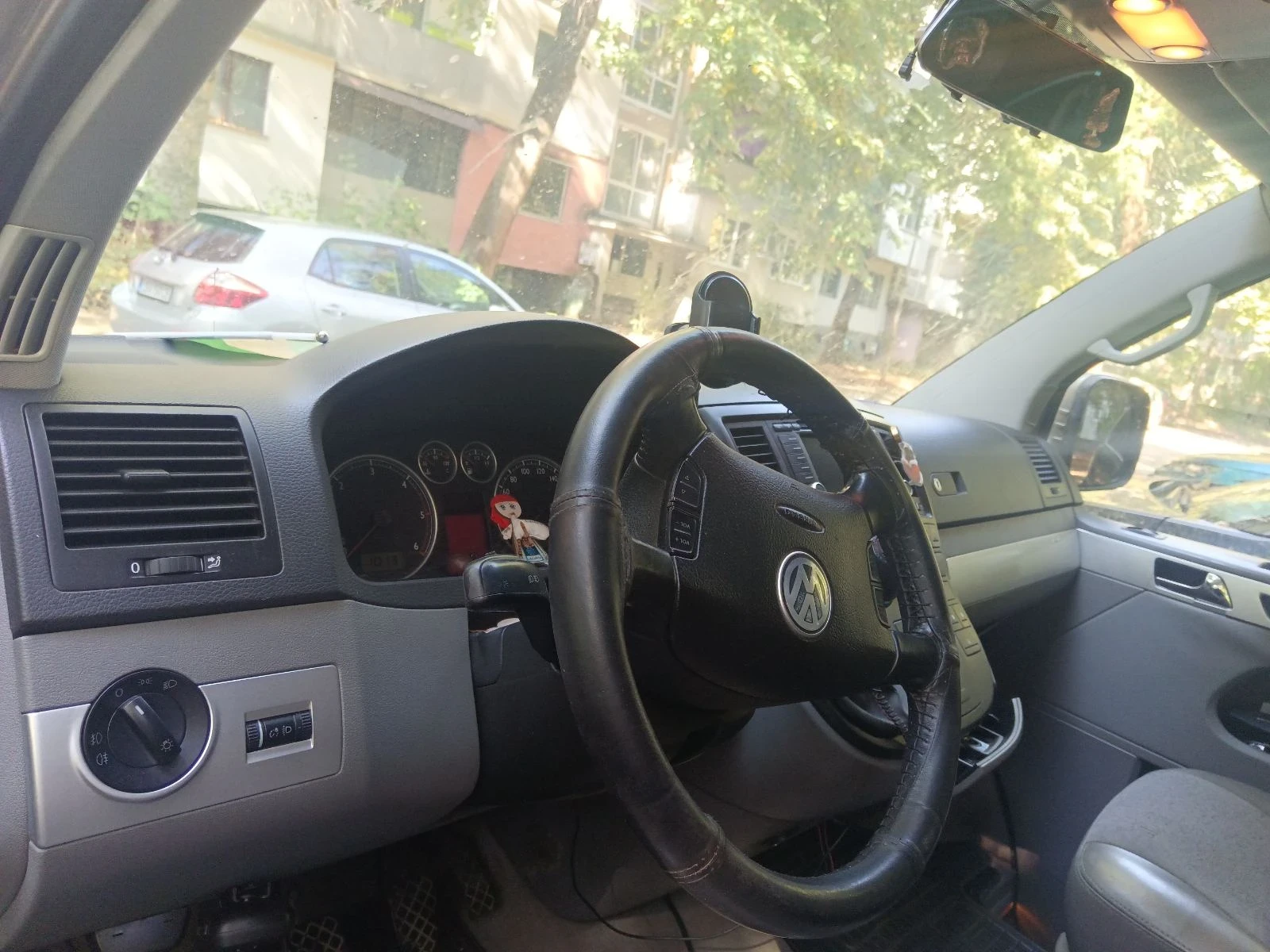 VW Multivan, снимка 7 - Автомобили и джипове - 55925551