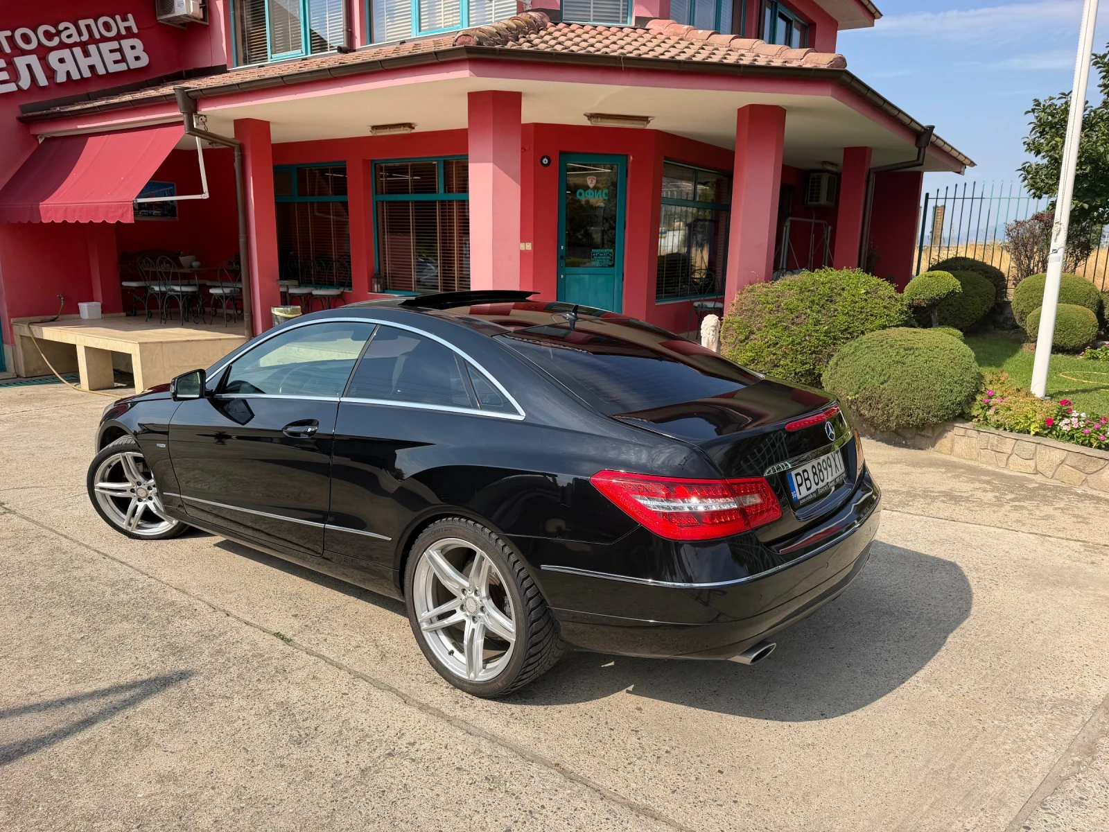 Mercedes-Benz E 350 CDI Coupe, снимка 8 - Автомобили и джипове - 56038446