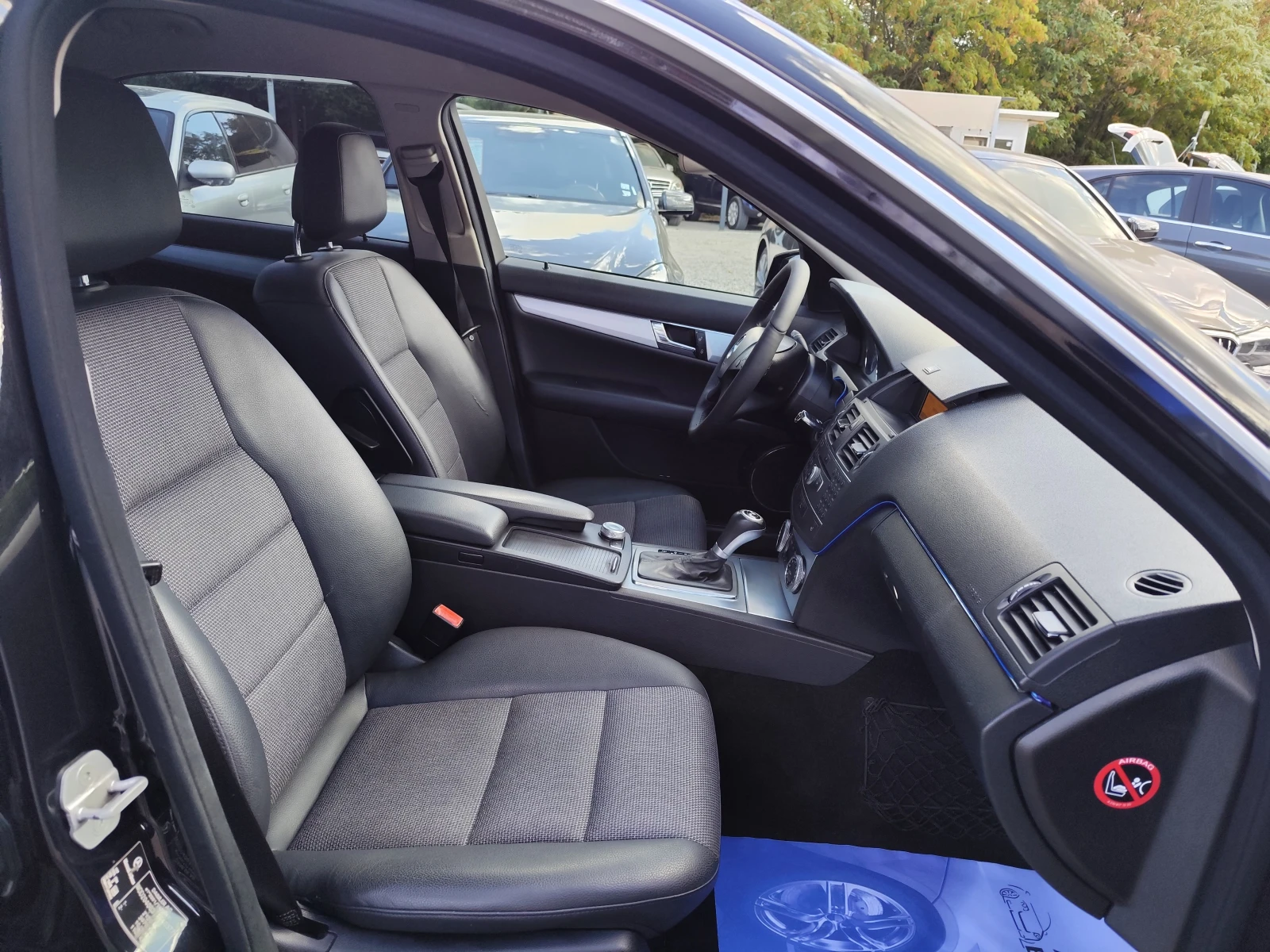 Mercedes-Benz C 250 2.2CDi/АВТОМАТИК/КЛИМАТРОНИК/LED/KOЖА, снимка 12 - Автомобили и джипове - 56197032