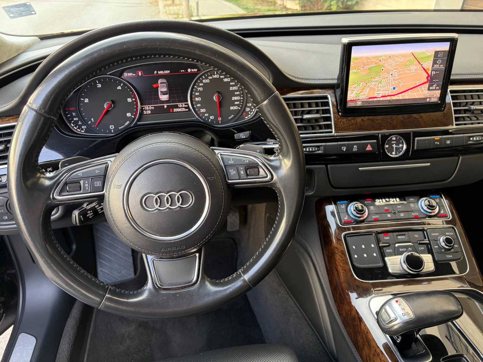 Audi A8 4.2 BiTDI V8 Quattro- Сменени вериги, снимка 8 - Автомобили и джипове - 56331448