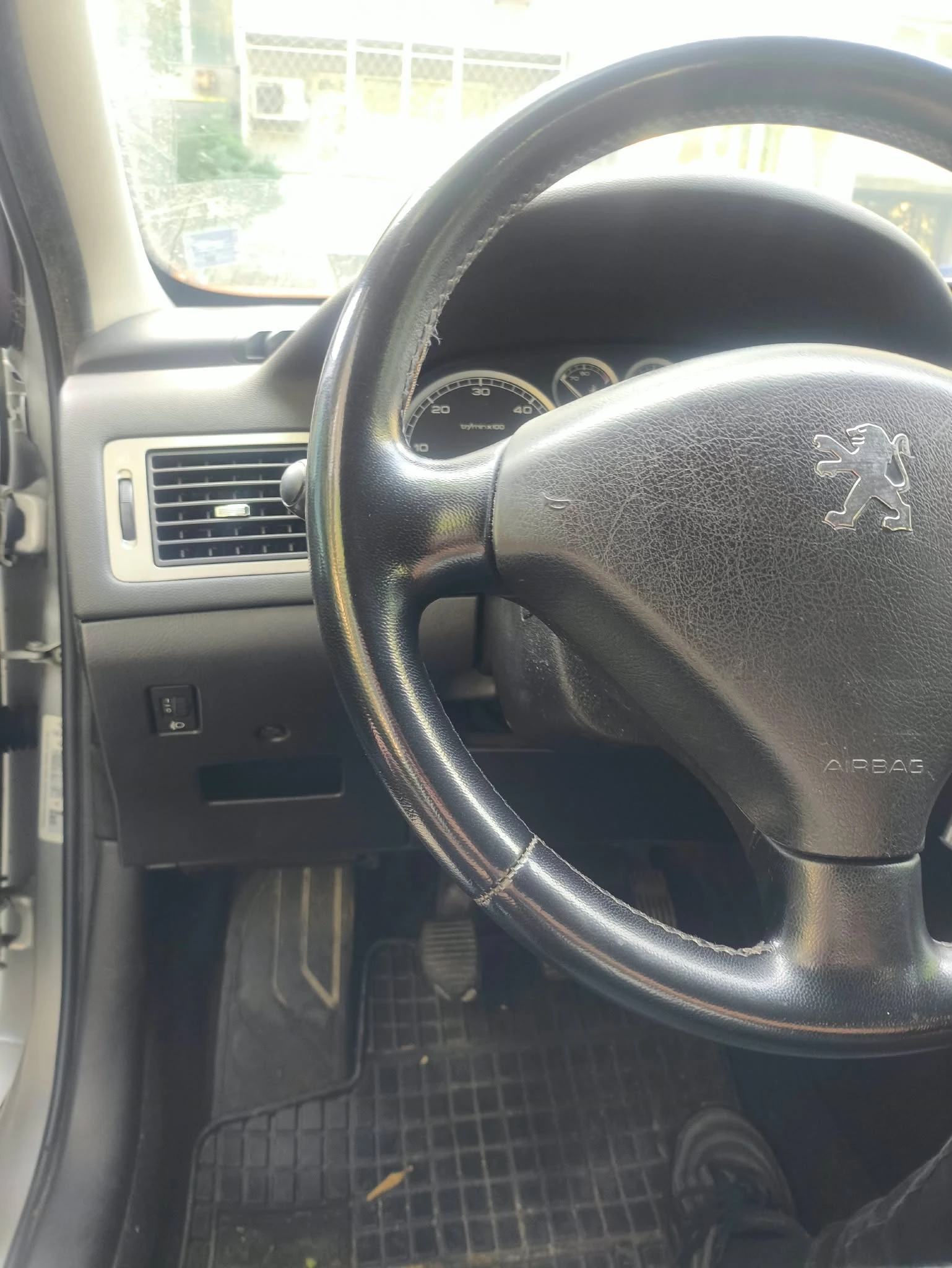 Peugeot 307, снимка 3 - Автомобили и джипове - 56418647