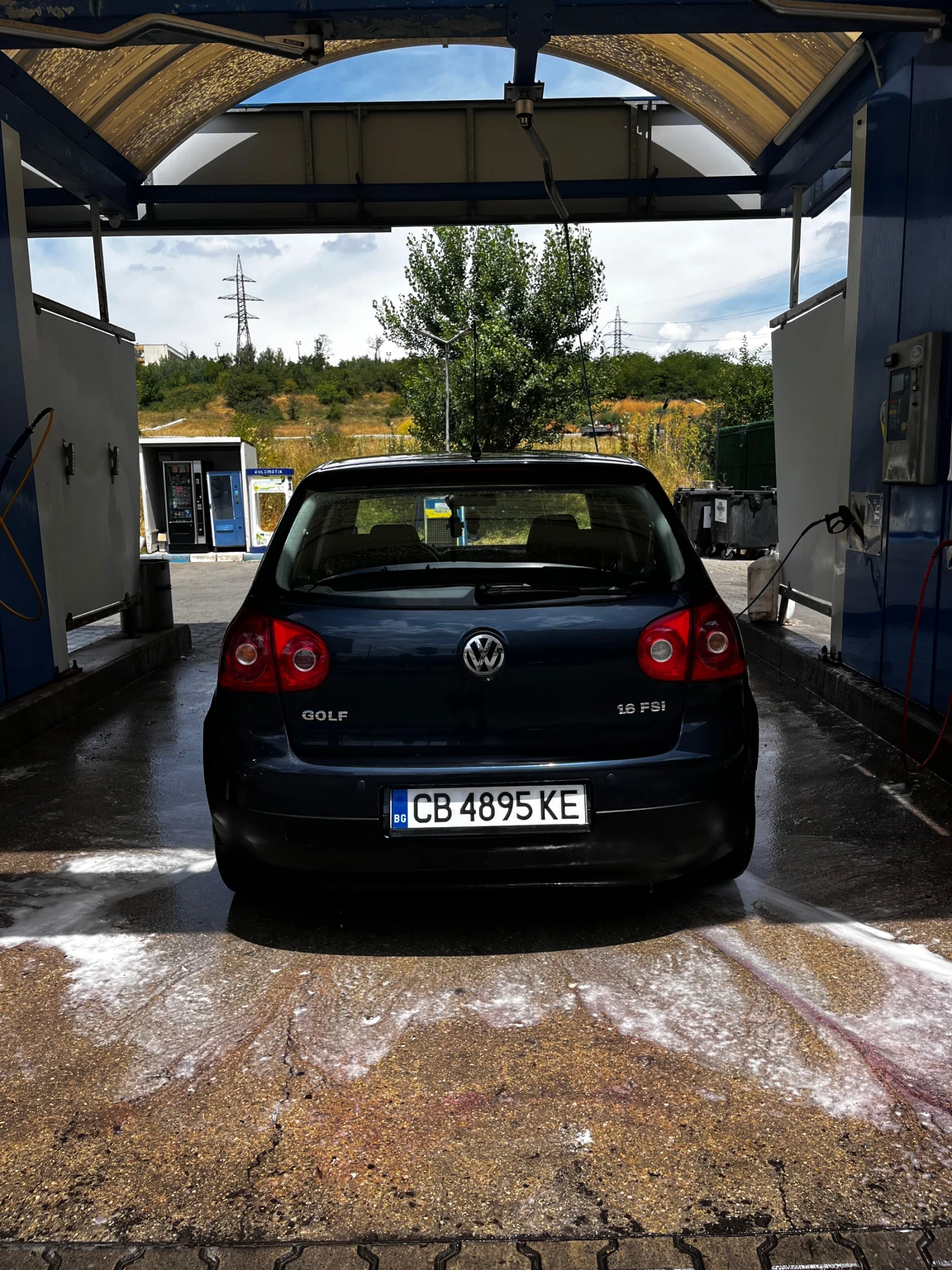 VW Golf 1, 6 FSI, снимка 9 - Автомобили и джипове - 56451441