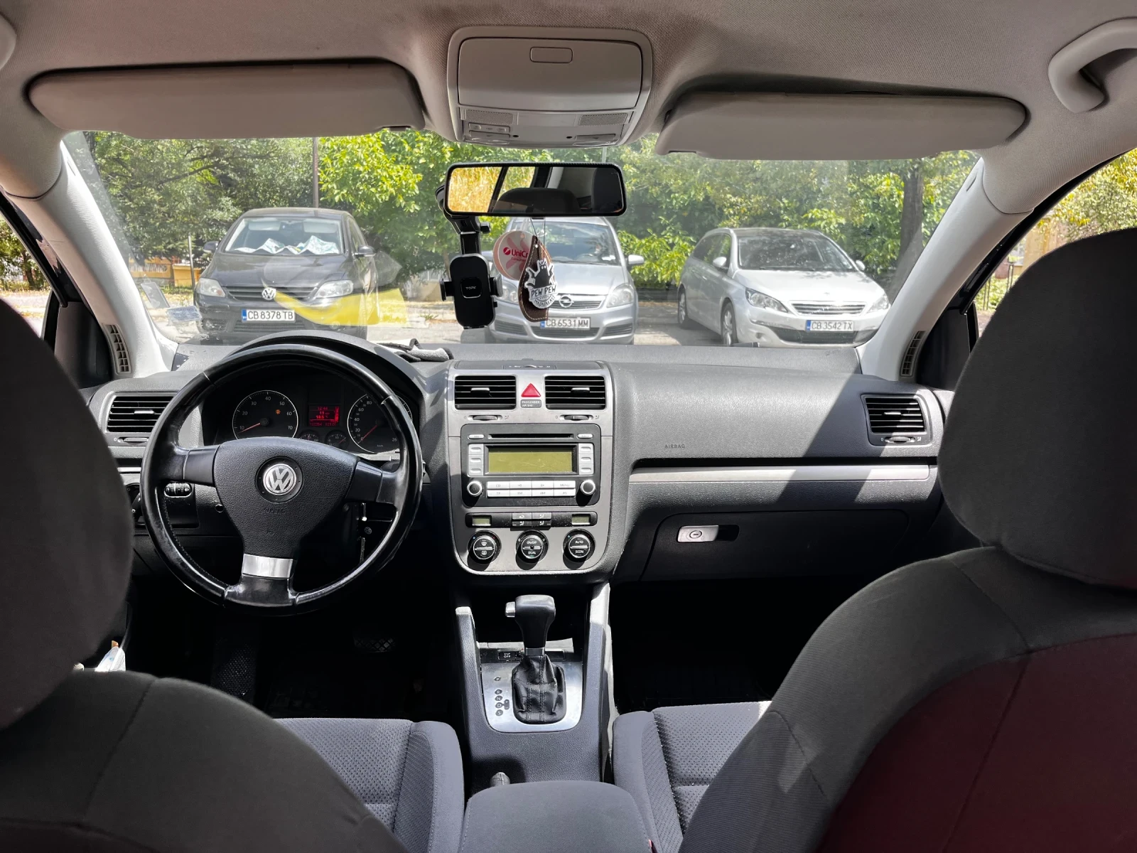 VW Golf 1, 6 FSI, снимка 4 - Автомобили и джипове - 56451441