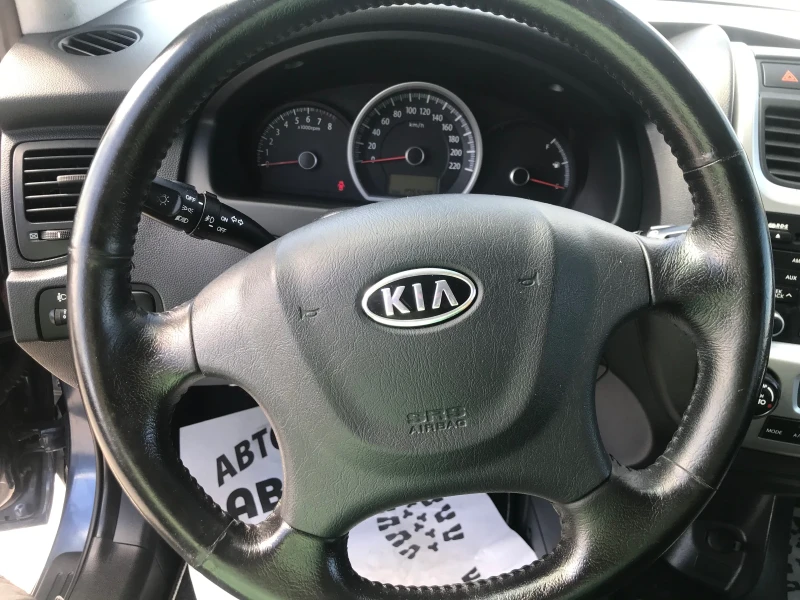 Kia Sportage 2, 0i газ фейс, снимка 11 - Автомобили и джипове - 47246199