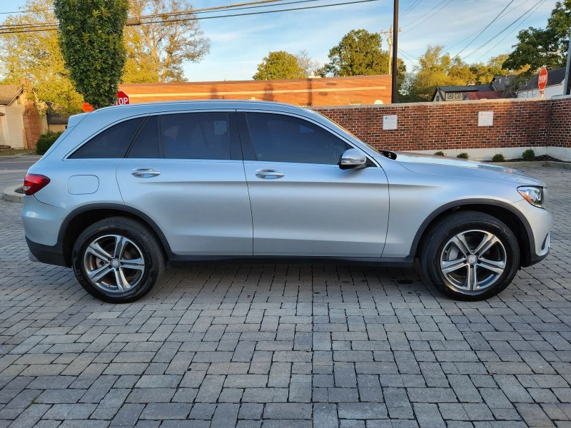 Mercedes-Benz GLC 300 Подгрев* Keyless* Фикс Цена, снимка 4 - Автомобили и джипове - 47609567