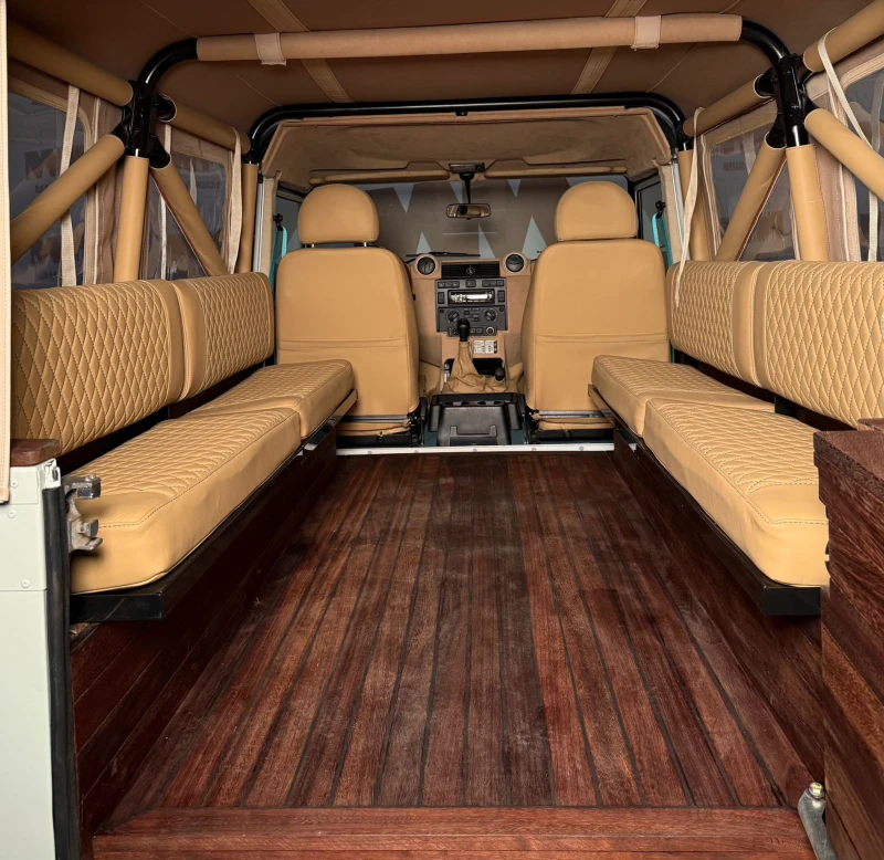 Land Rover Defender 110* Тунинг* Тапицерия* 1/1, снимка 12 - Автомобили и джипове - 50714936