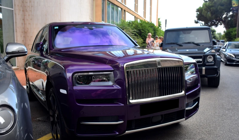 Rolls-Royce Cullinan 6.75 V12, снимка 8 - Автомобили и джипове - 53167523