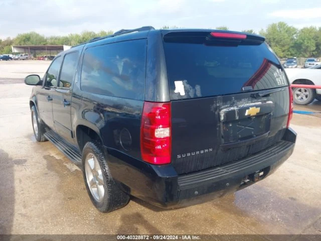 Chevrolet Suburban 1500 LT, снимка 10 - Автомобили и джипове - 47451811