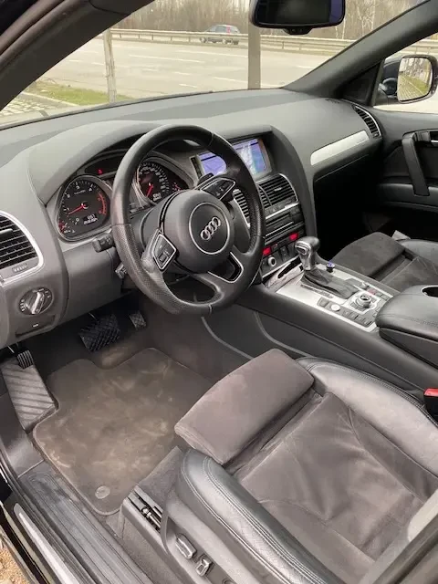 Audi Q7, снимка 11 - Автомобили и джипове - 48007464