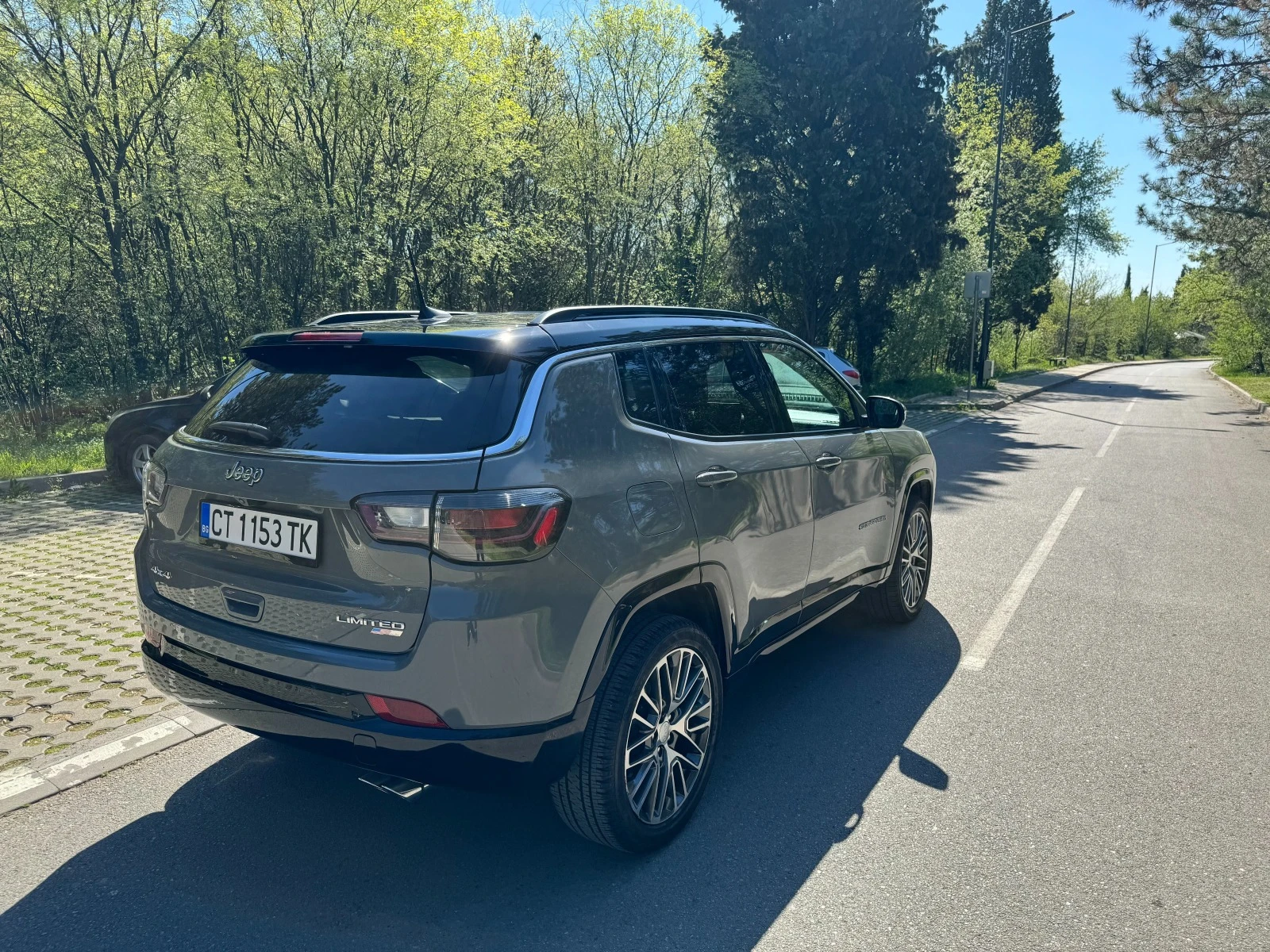 Jeep Compass LIMITED* Обдухване* Подгрев* CarPlay* LED - изображение 8