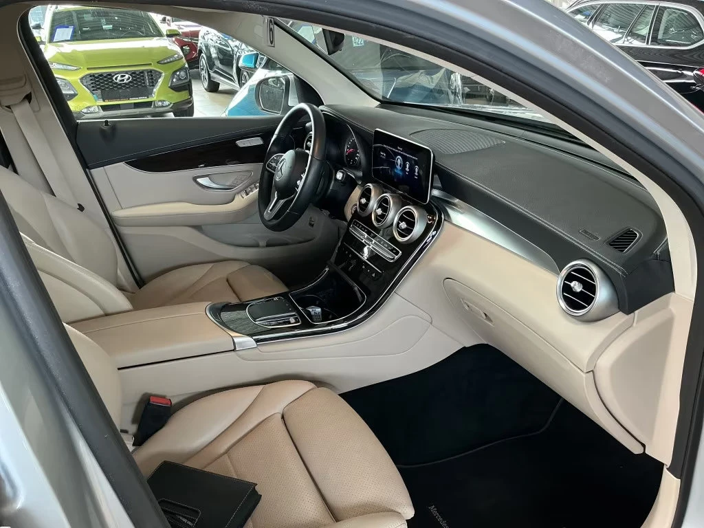 Mercedes-Benz GLC 300 4MATIC/320HP/CAM/NAVI/LED/KLESS/AMBI/201g - изображение 7
