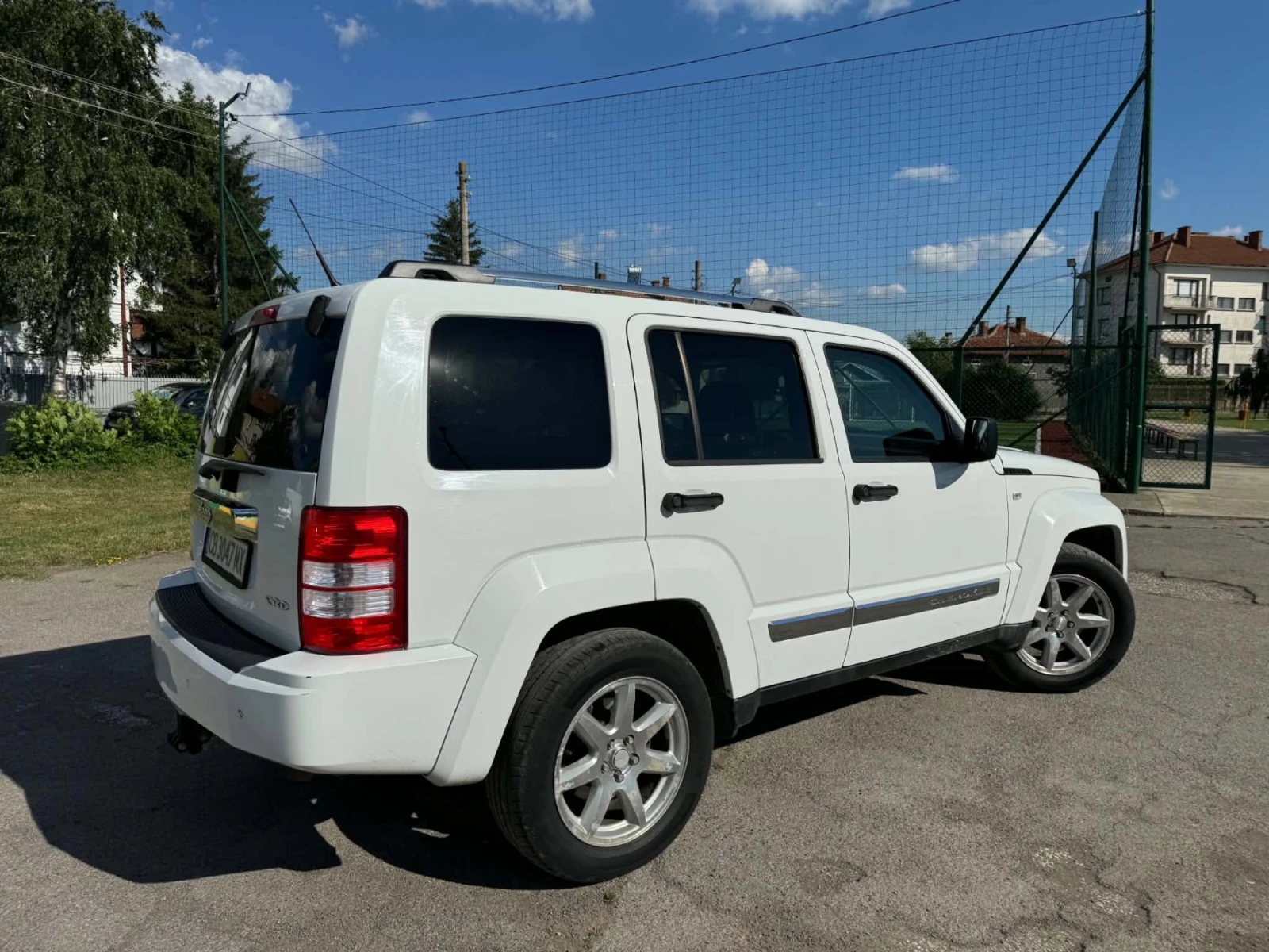 Jeep Cherokee, снимка 4 - Автомобили и джипове - 55192615