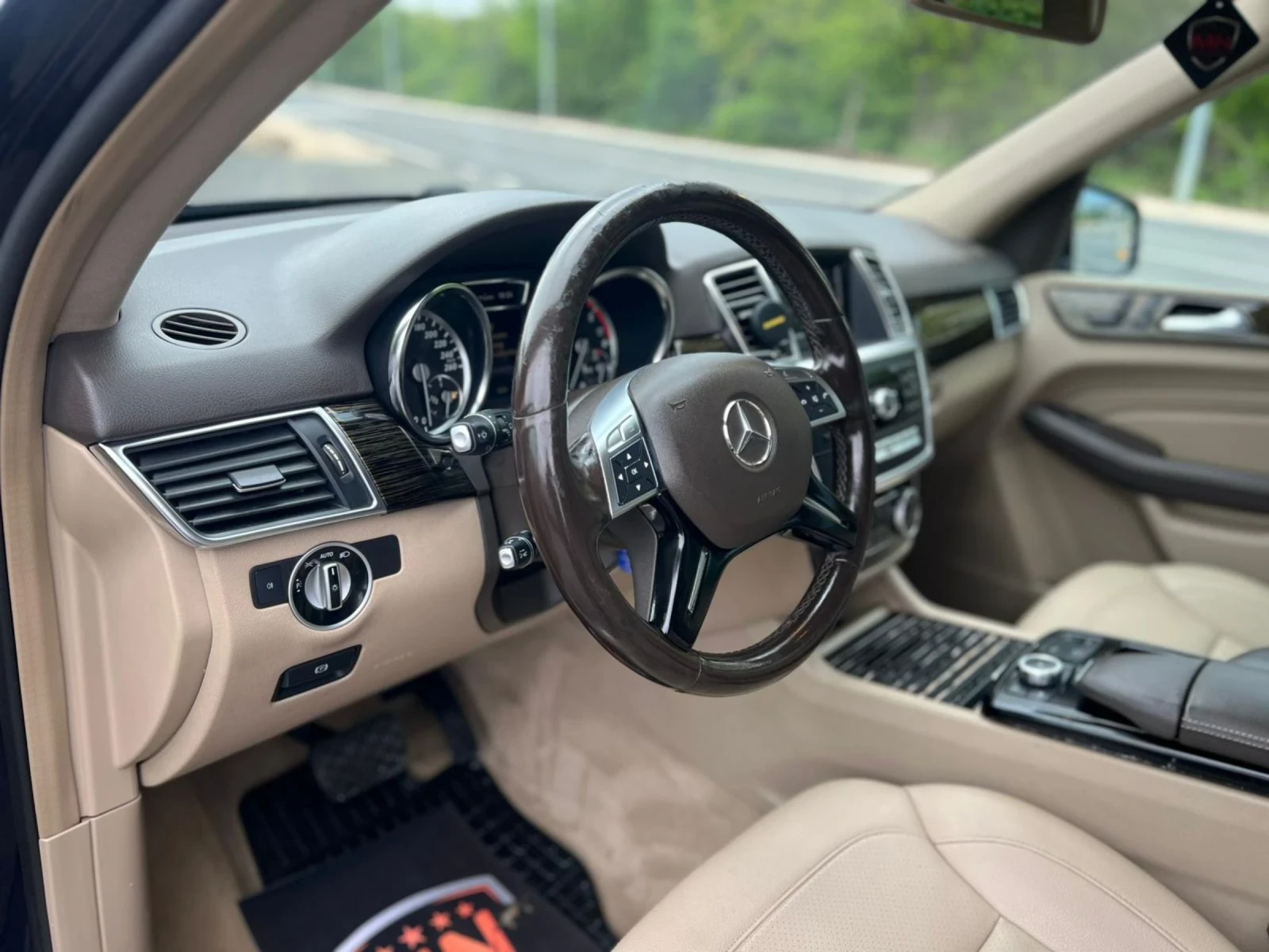 Mercedes-Benz ML 350 AMG Pack, 350d, Distr, Camera, снимка 4 - Автомобили и джипове - 54378192