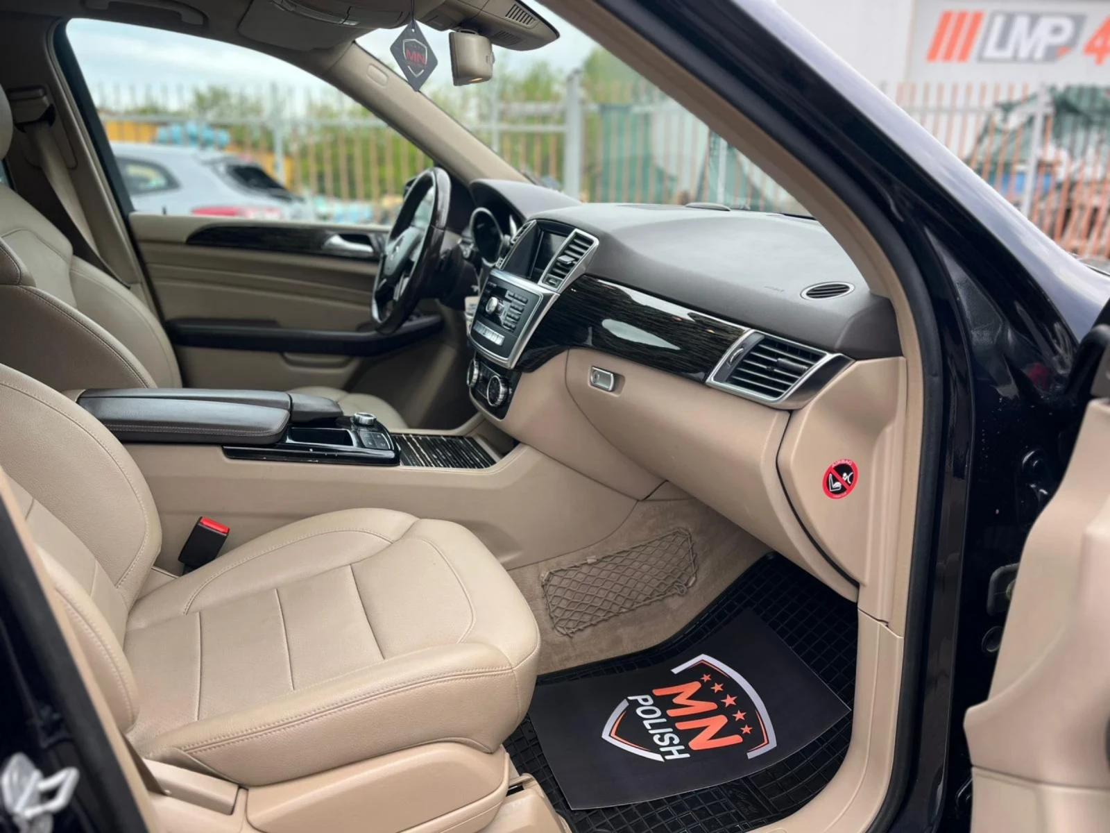 Mercedes-Benz ML 350 AMG Pack, 350d, Distr, Camera, снимка 5 - Автомобили и джипове - 54378192