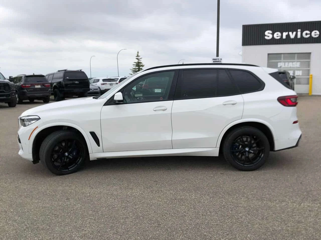 BMW X5 xDrive40i M SPORT/ПАНОРАМА/360, снимка 3 - Автомобили и джипове - 54952791
