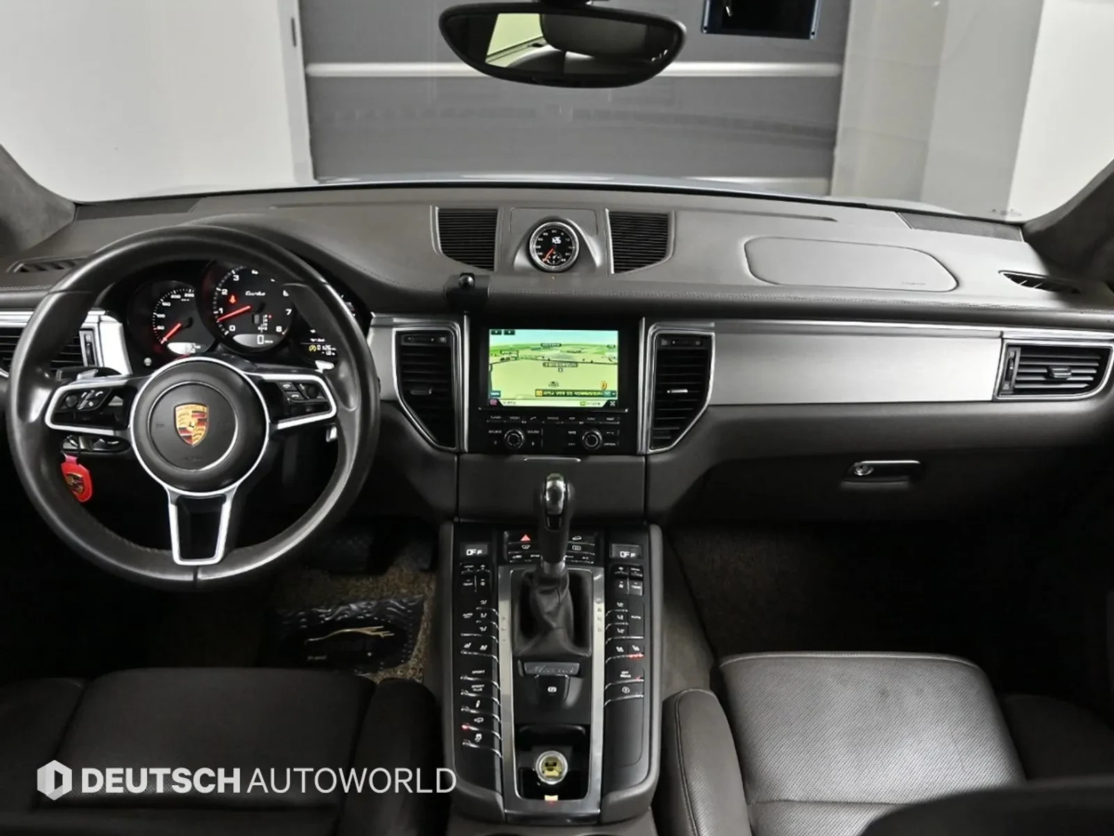 Porsche Macan TURBO* BOSE* ОБДУХ* КАМЕРА, снимка 6 - Автомобили и джипове - 54996377