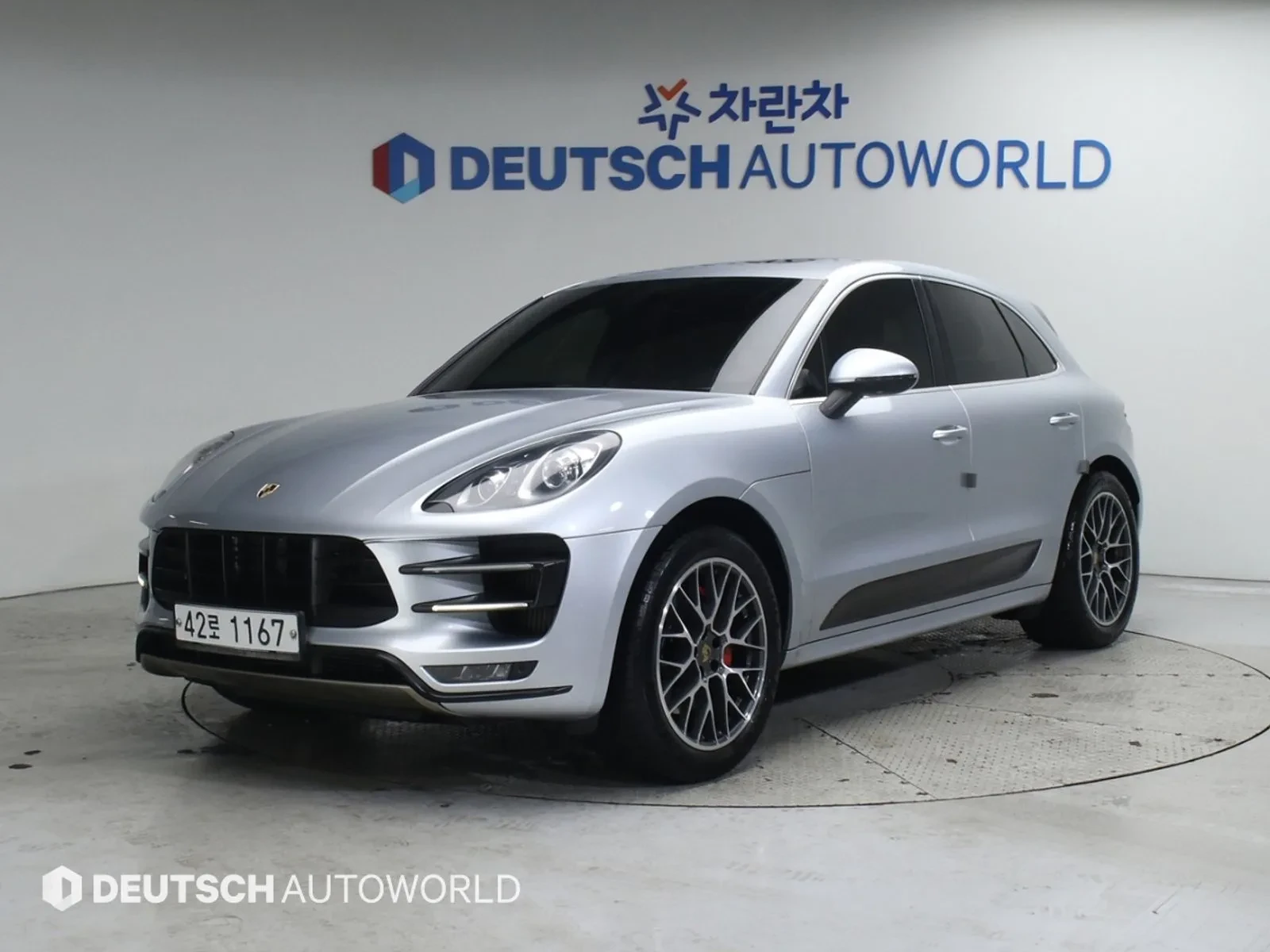Porsche Macan TURBO* BOSE* ОБДУХ* КАМЕРА