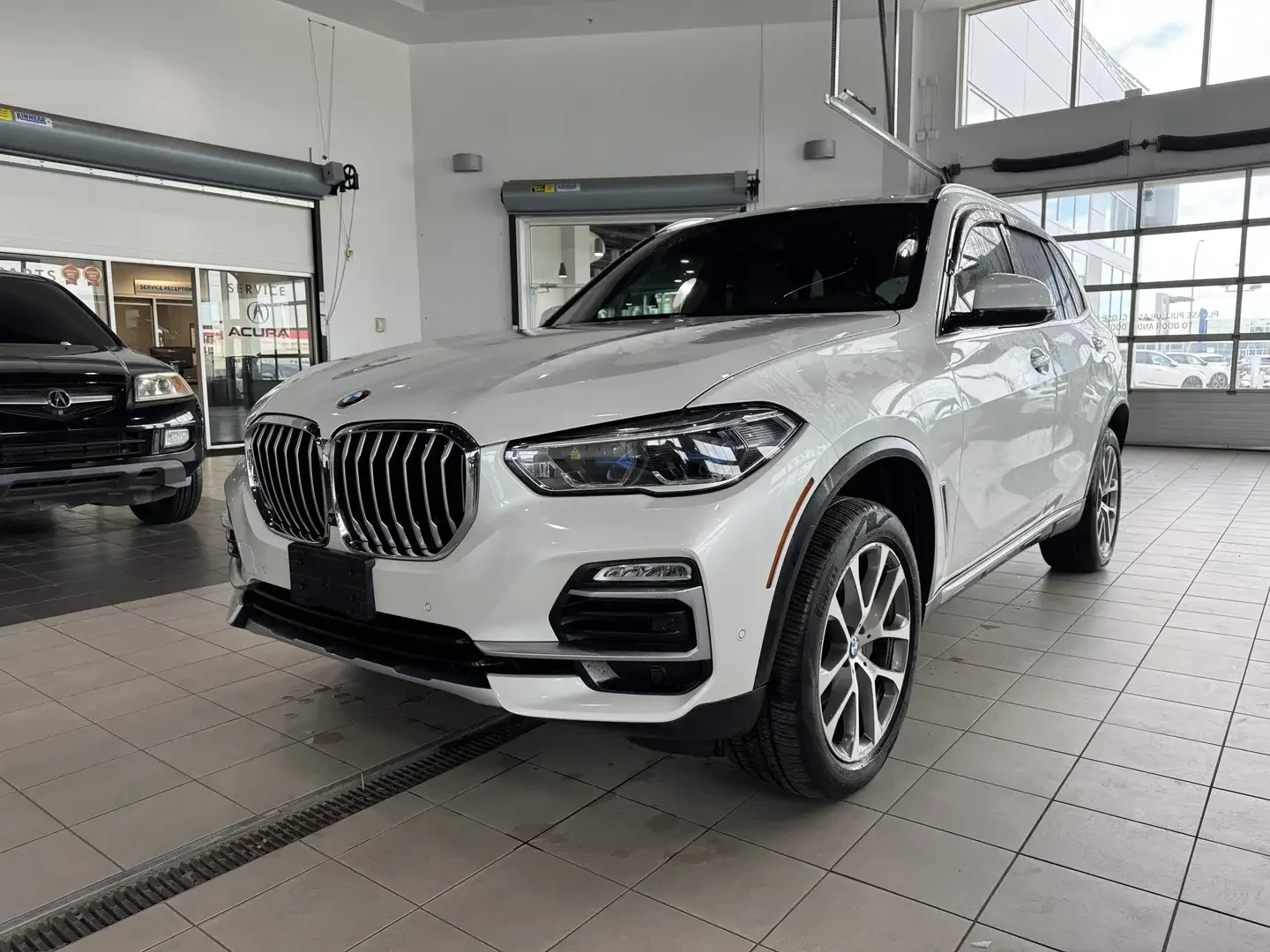 BMW X5 HARMON* KARDON* ХЕДЪП* 360КАМЕРА* LANE* ASSIST* ПА, снимка 3 - Автомобили и джипове - 55121994