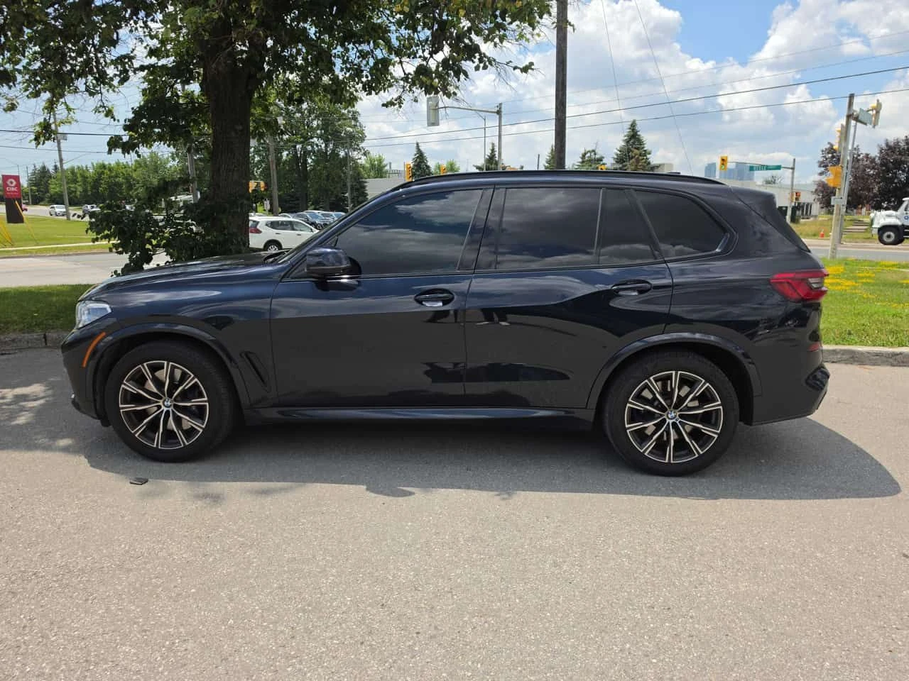BMW X5 * xDrive40i * CARFAX * ЛАЗЕРИ * М ПАКЕТ * , снимка 2 - Автомобили и джипове - 55217577