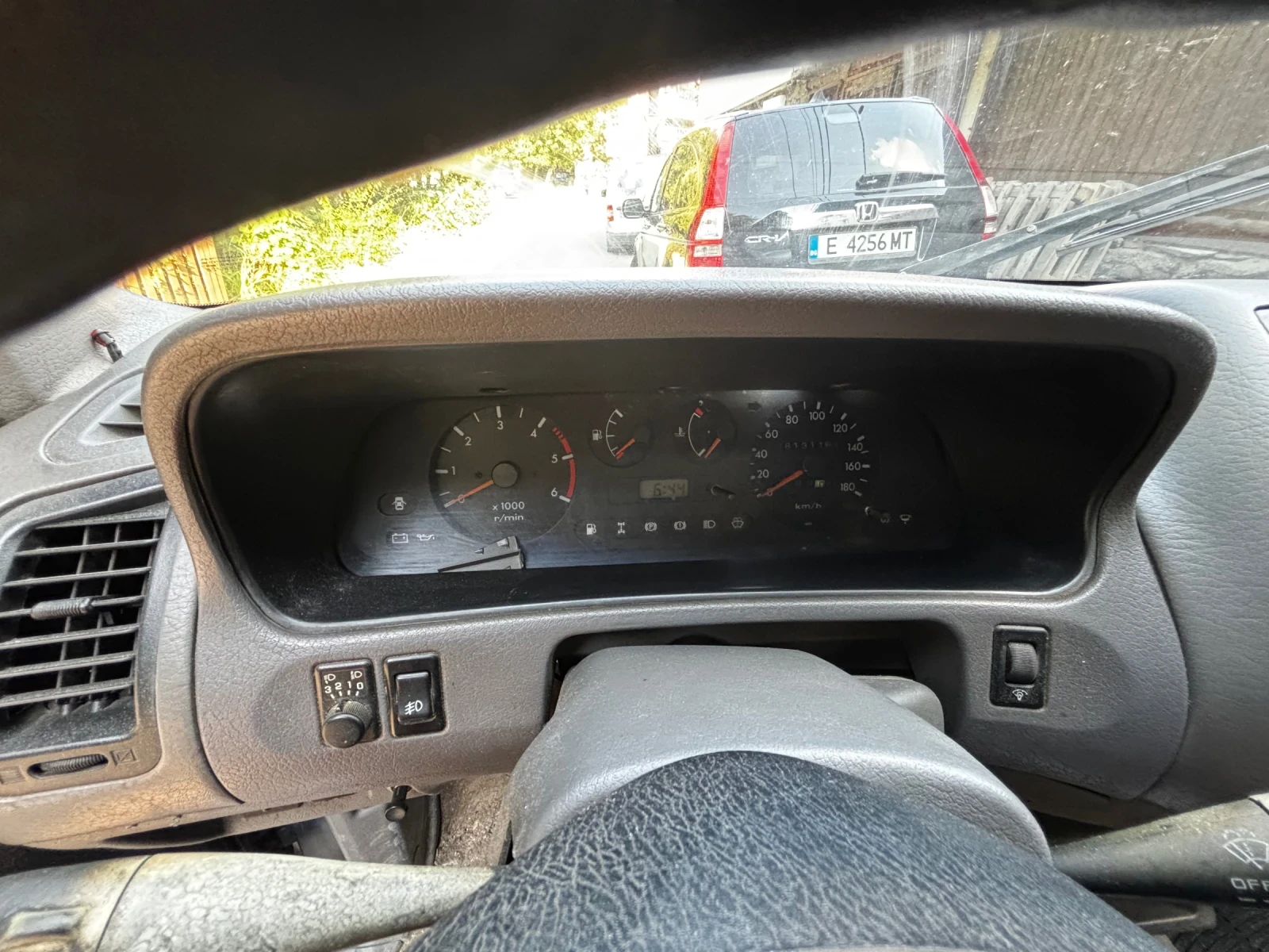 Nissan Terrano Джип, снимка 13 - Автомобили и джипове - 55373697