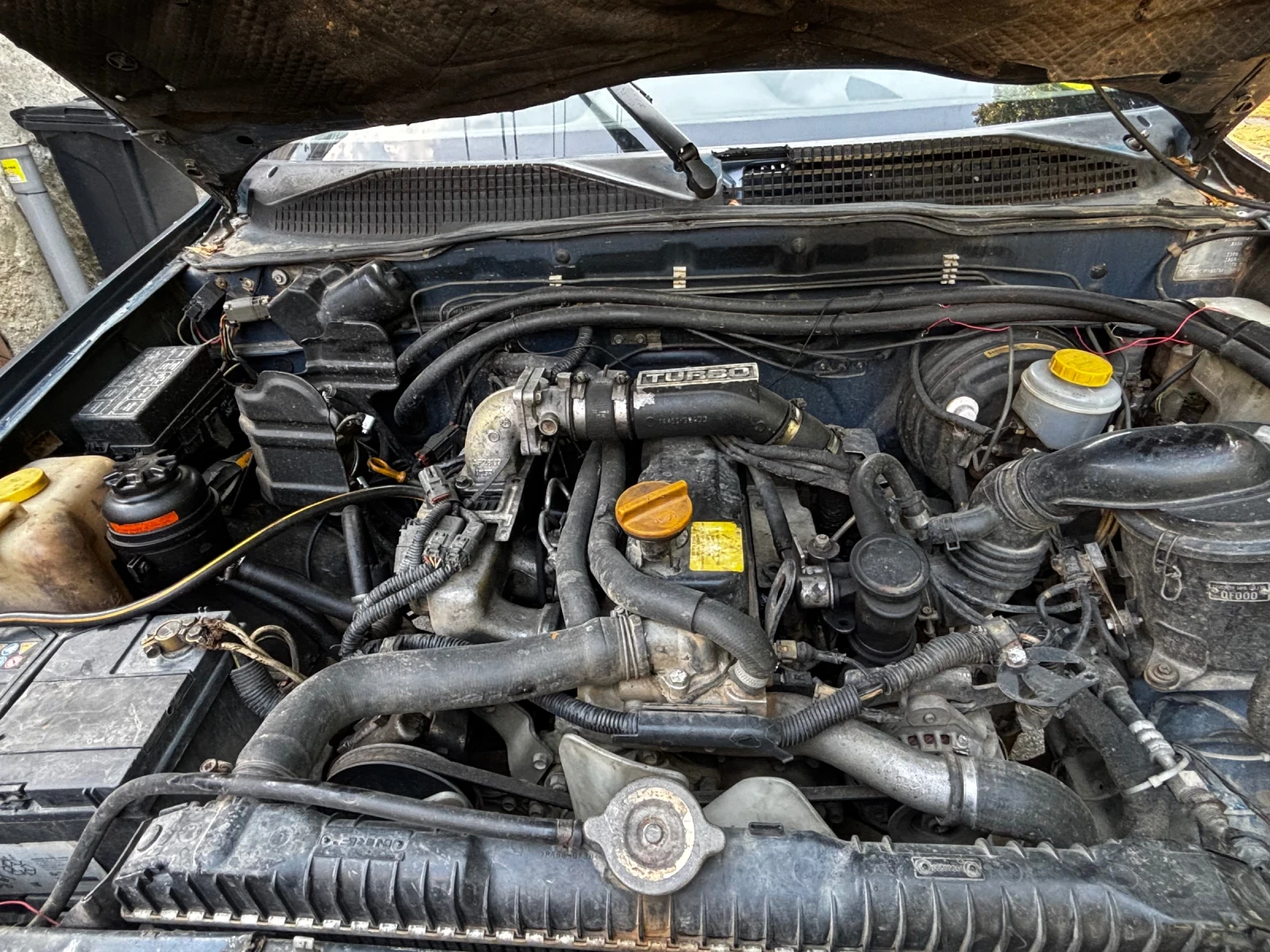 Nissan Terrano Джип, снимка 5 - Автомобили и джипове - 55373697