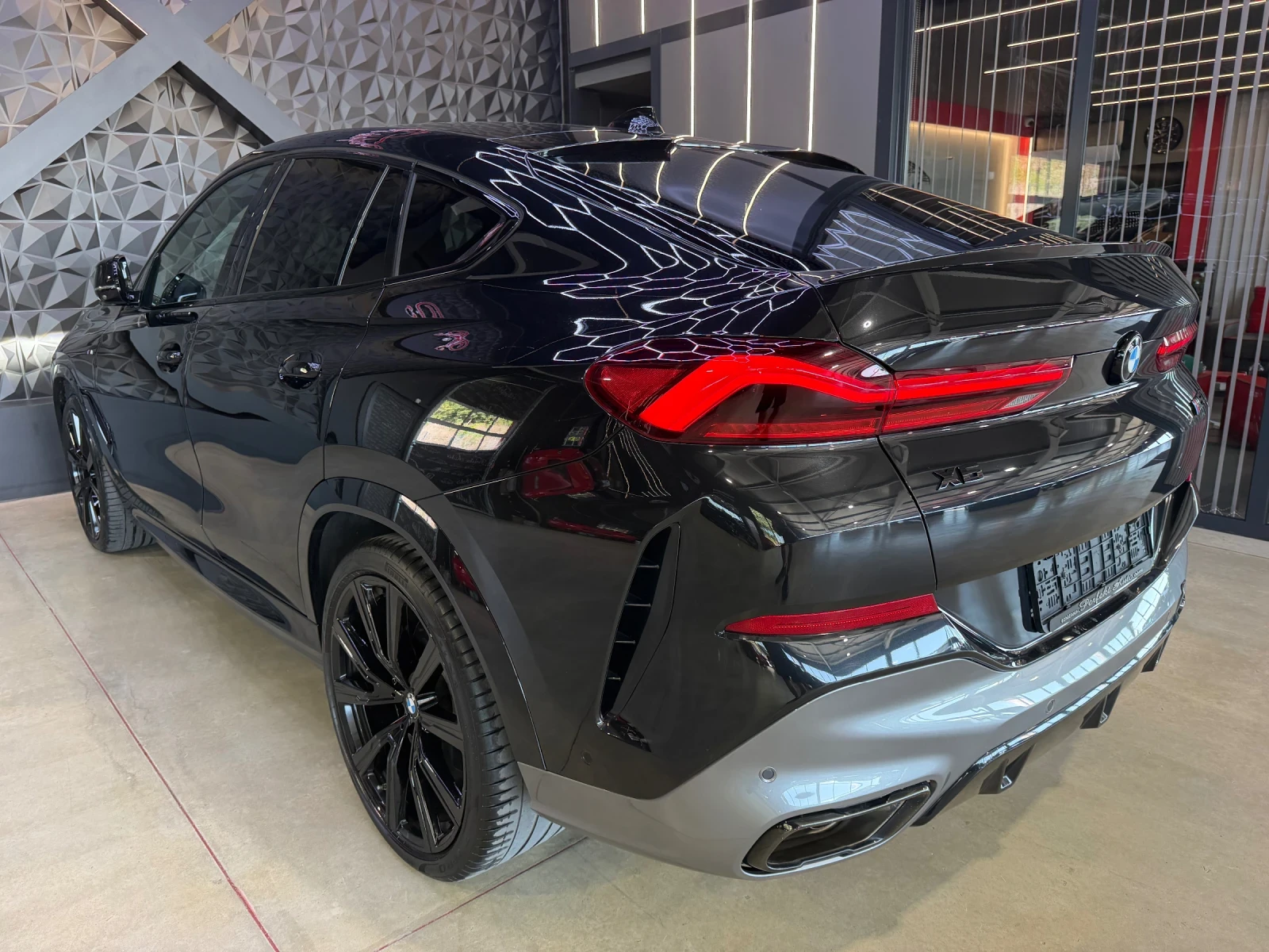 BMW X6 M50i xDrive * HARMAN/KARDON* M PACKET* HEAD UP* LE | Mobile.bg � ����������� 3