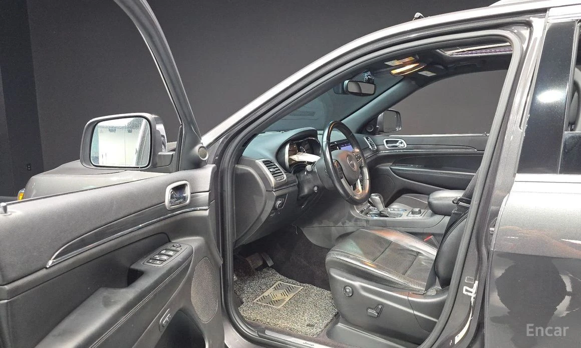 Jeep Grand cherokee, снимка 10 - Автомобили и джипове - 56621840