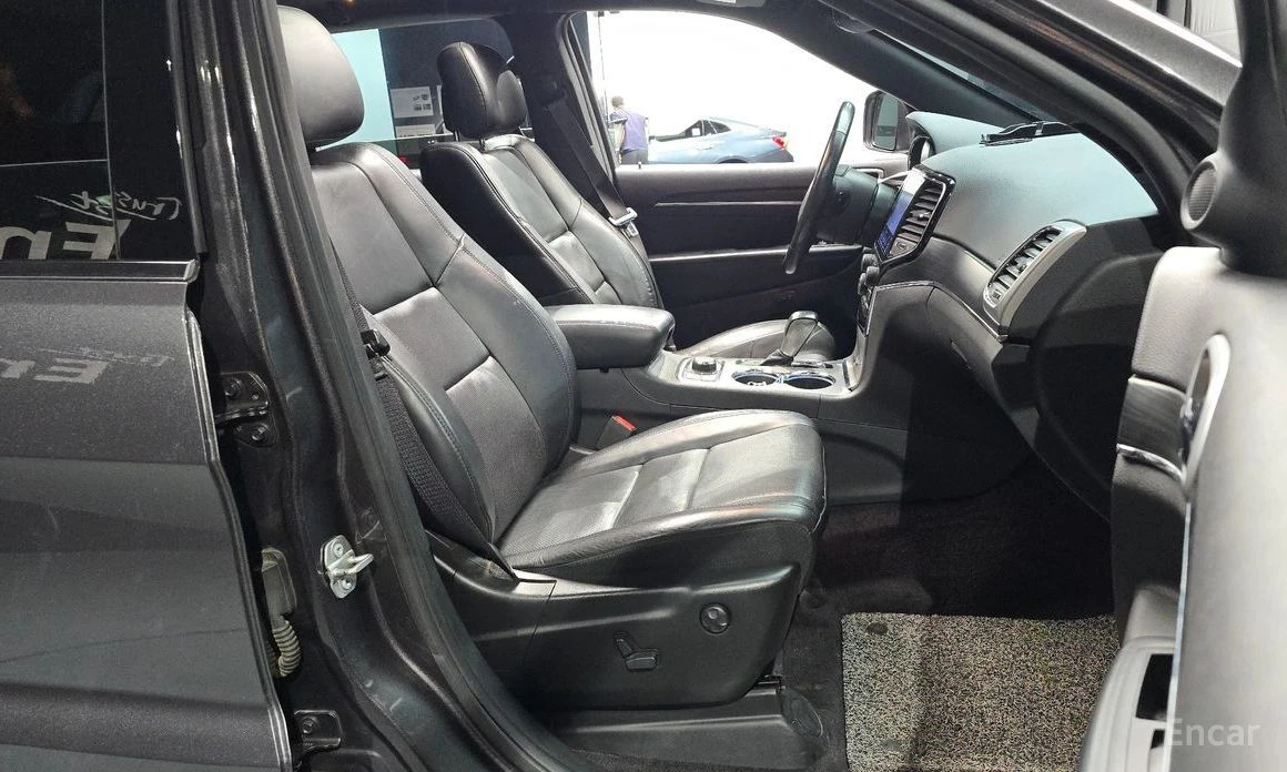 Jeep Grand cherokee, снимка 12 - Автомобили и джипове - 56621840