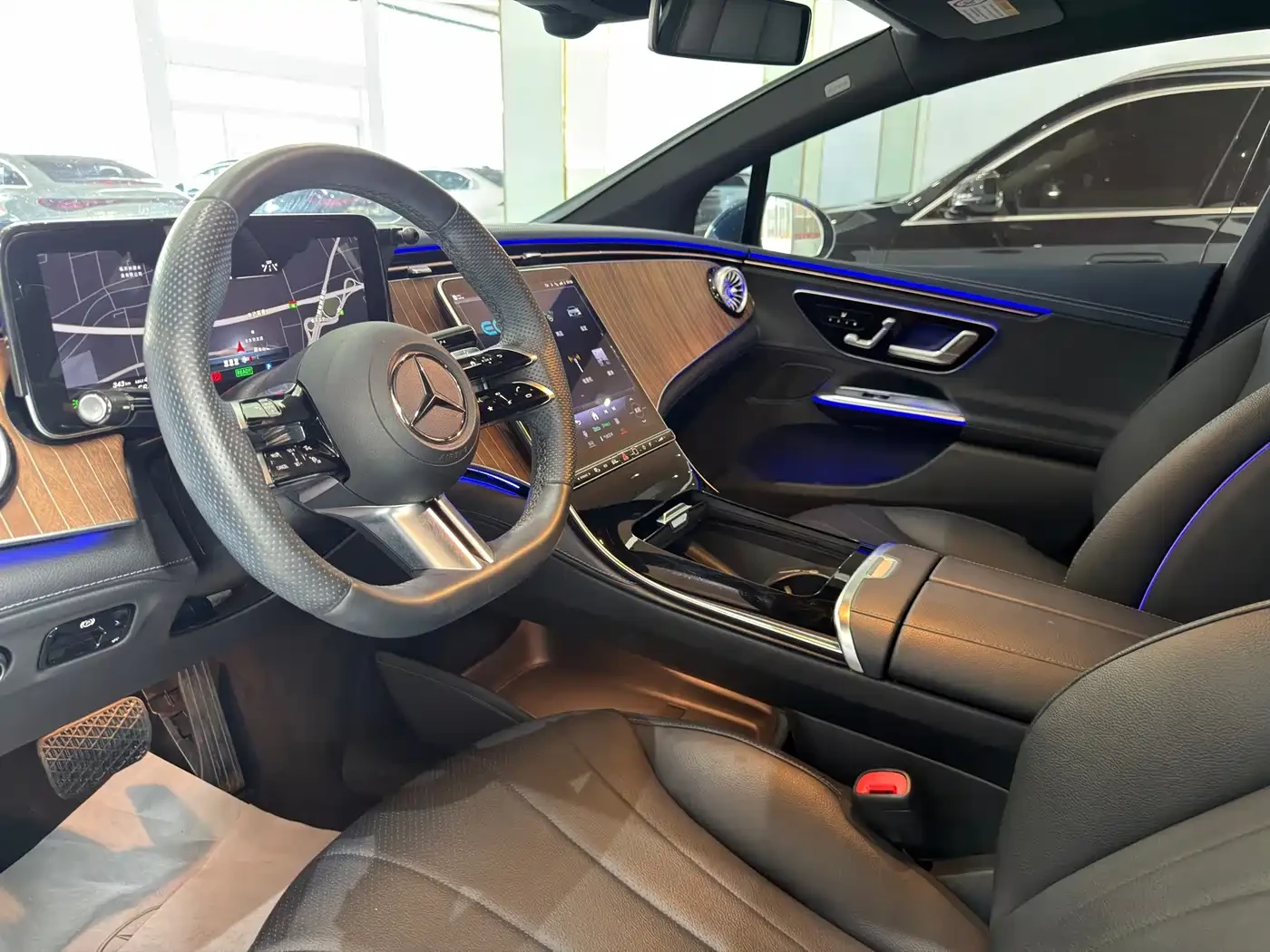 Mercedes-Benz EQE 350* 4MATIC* DISTRONIC* 360 CAM* ������ ���� | Mobile.bg � ����������� 6