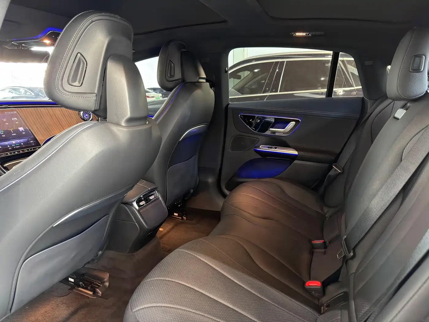Mercedes-Benz EQE 350* 4MATIC* DISTRONIC* 360 CAM* ������ ���� | Mobile.bg � ����������� 11