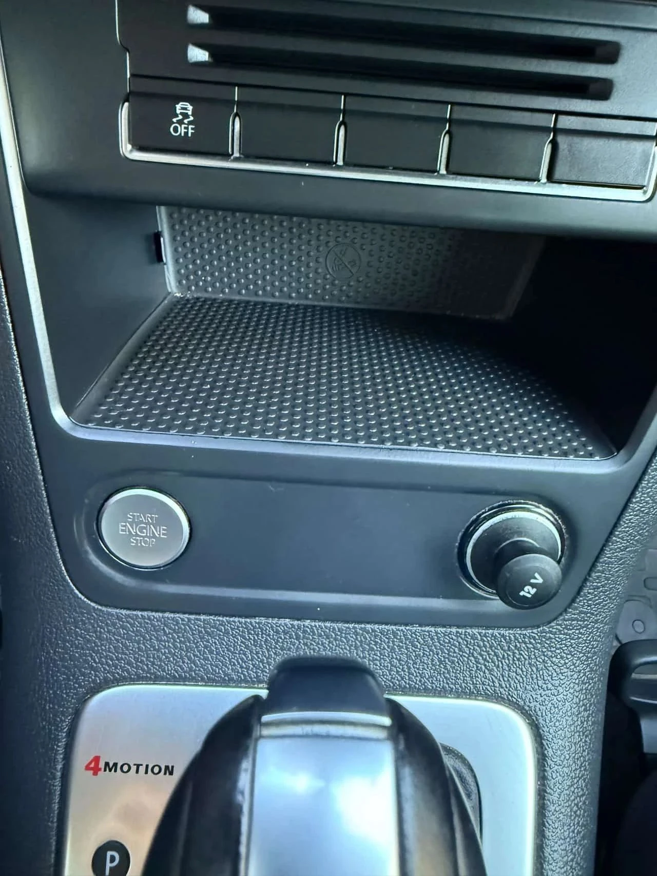 VW Tiguan, снимка 10 - Автомобили и джипове - 56724730