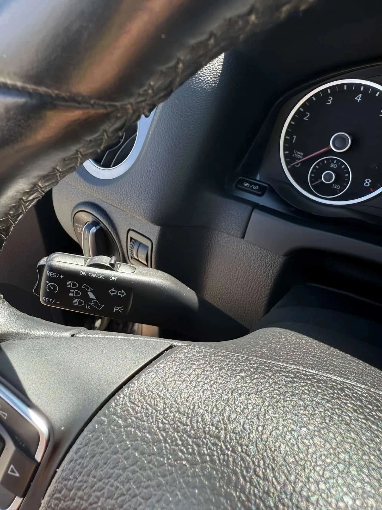 VW Tiguan, снимка 9 - Автомобили и джипове - 56724730